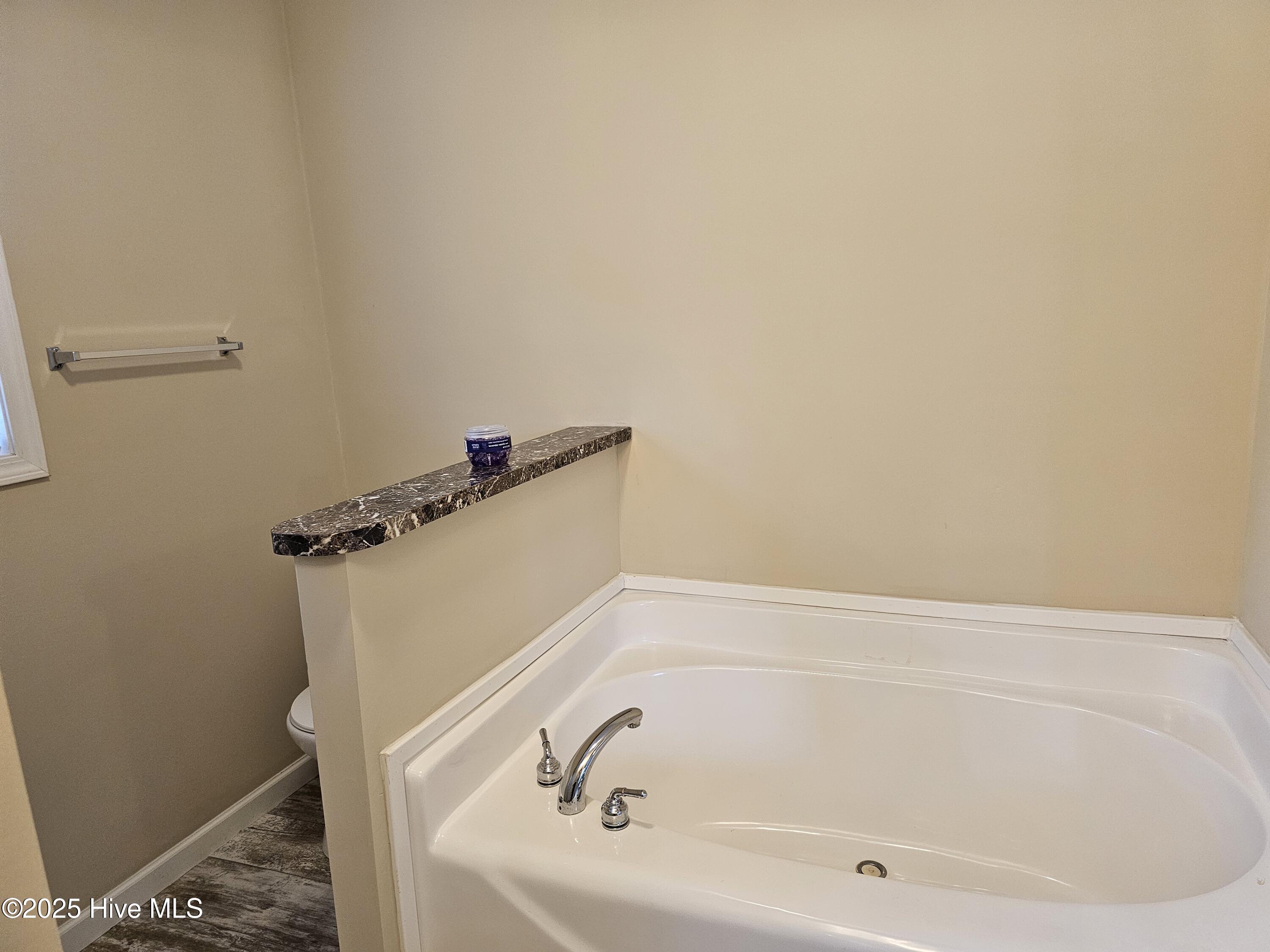 100535573 | Photo 44