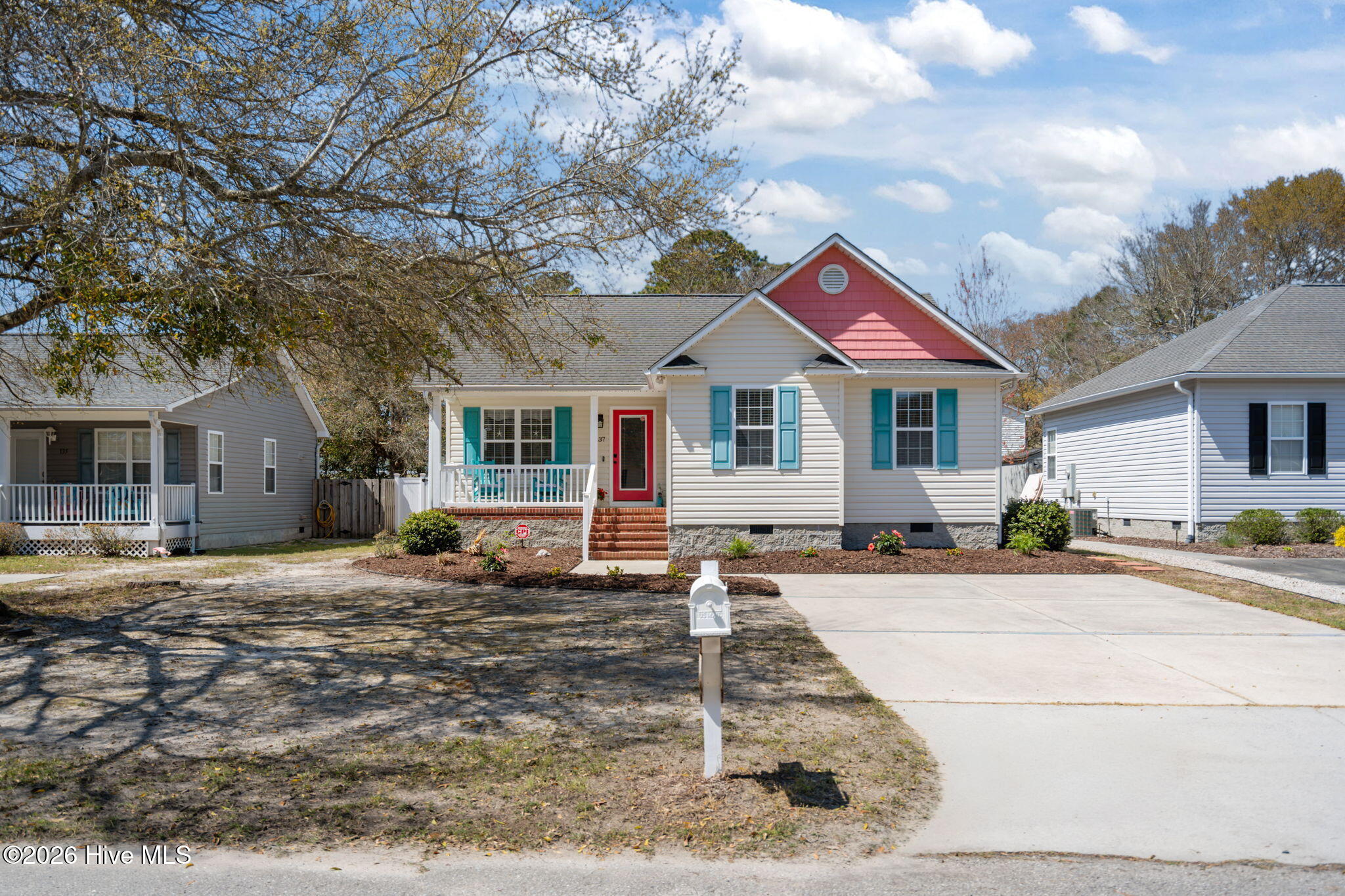 125 NE 15th Street, Oak Island, NC, 28465
