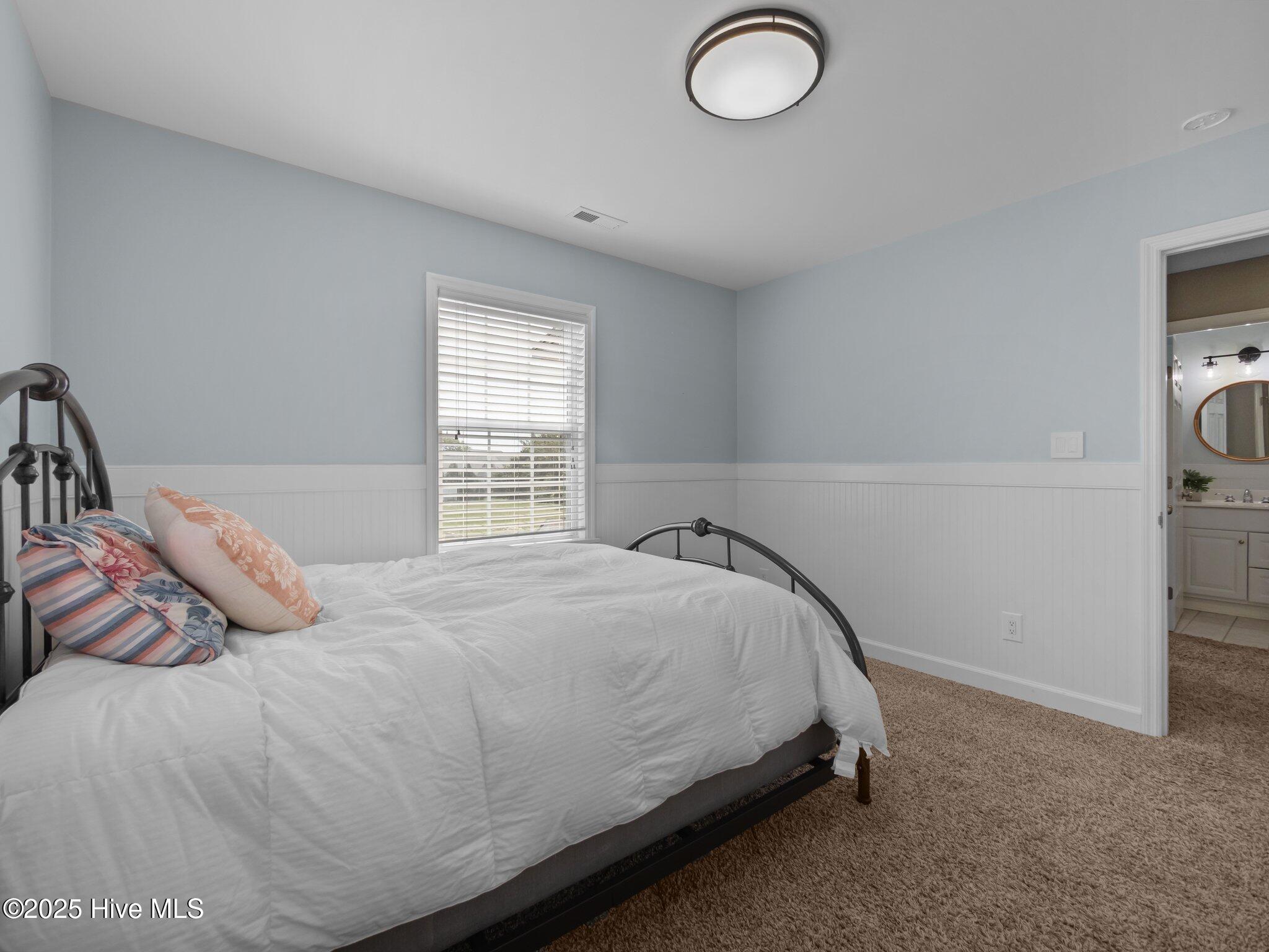 100509024 | Photo 18