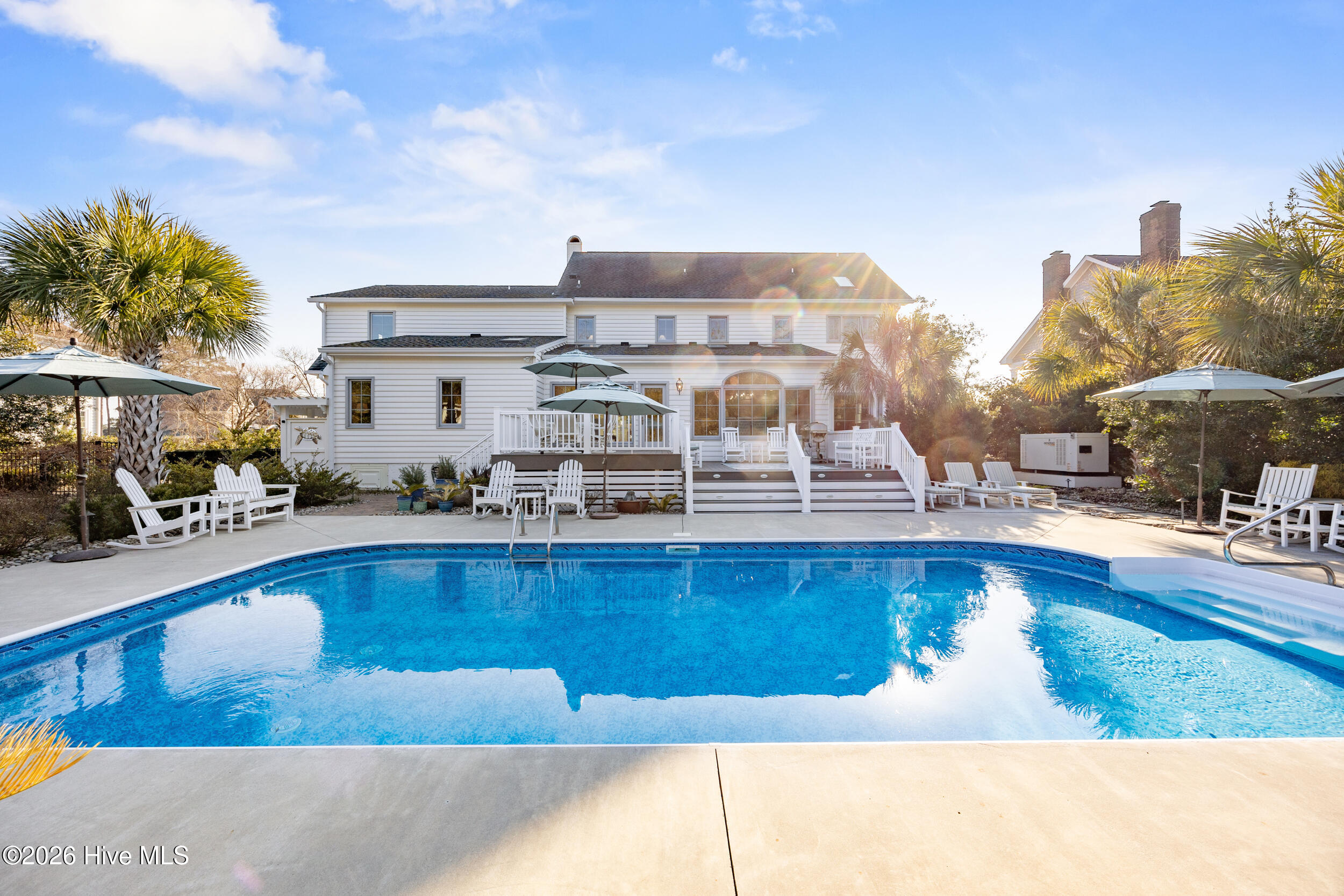 100553782 | Photo 58