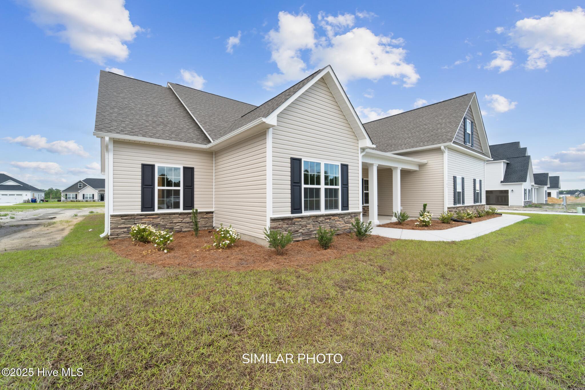 304 Shine Court, Jacksonville, NC 28546 – photo 2: SIMILAR PHOTO 1 (4)