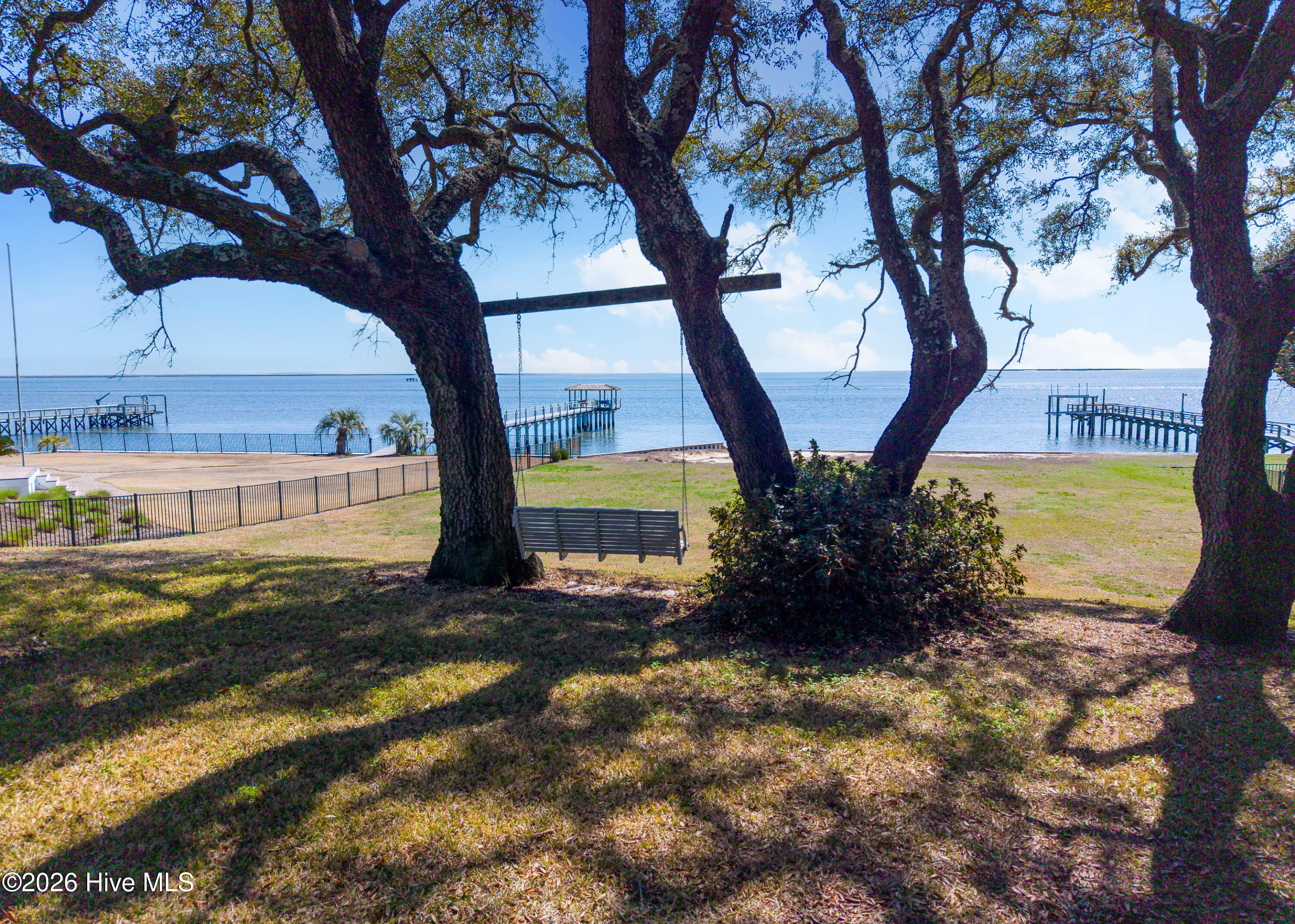 100559476 | Photo 50