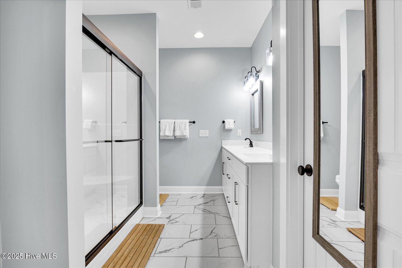 100516141 | Photo 25