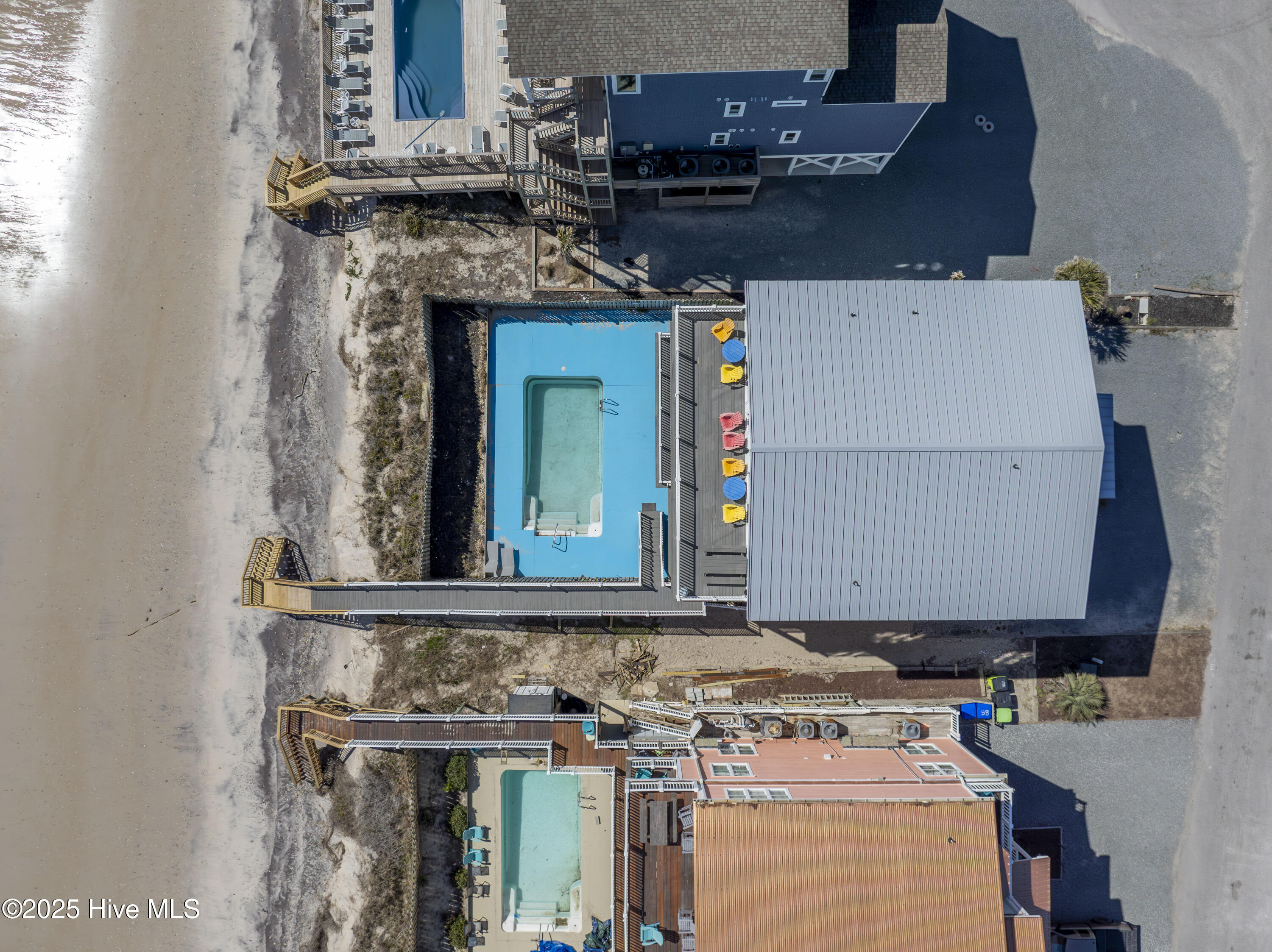 100492719 | Photo 11