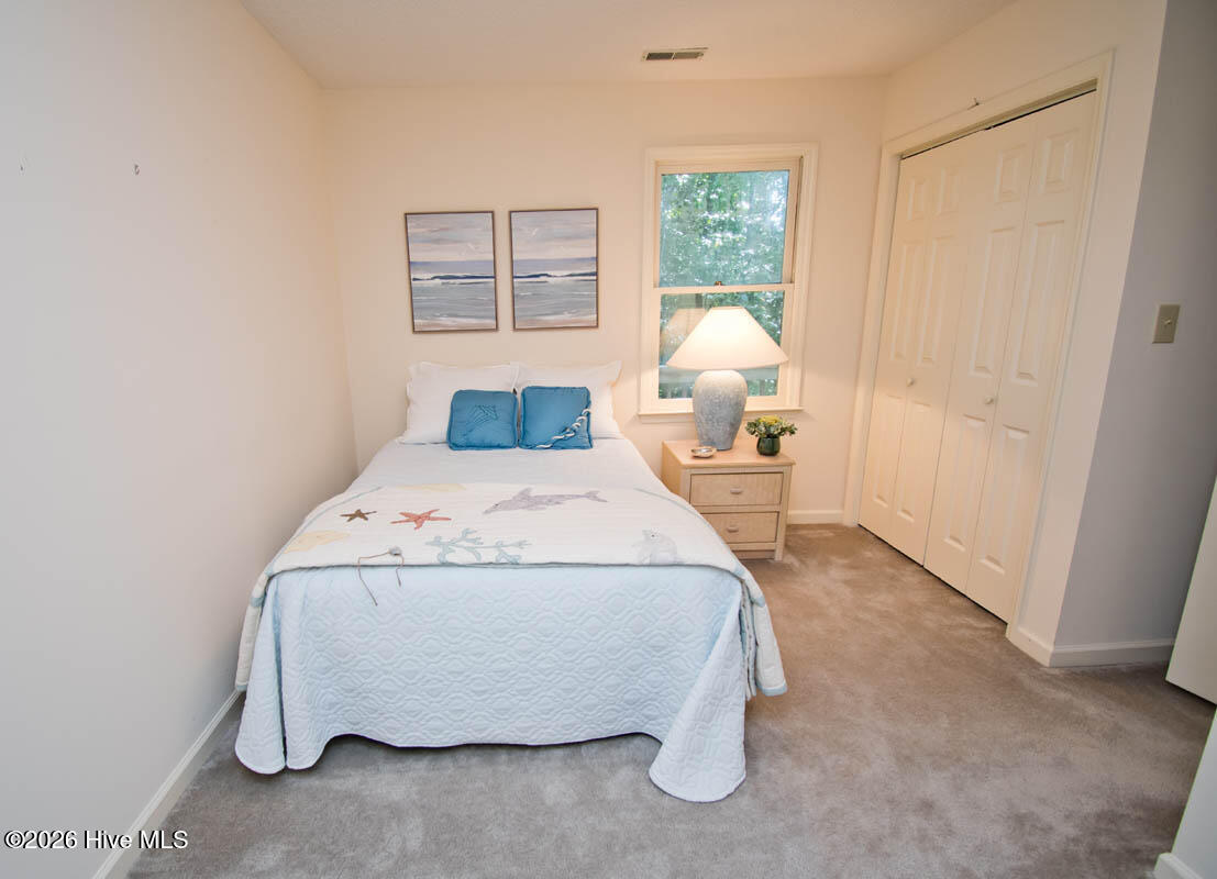 100570444 | Photo 14