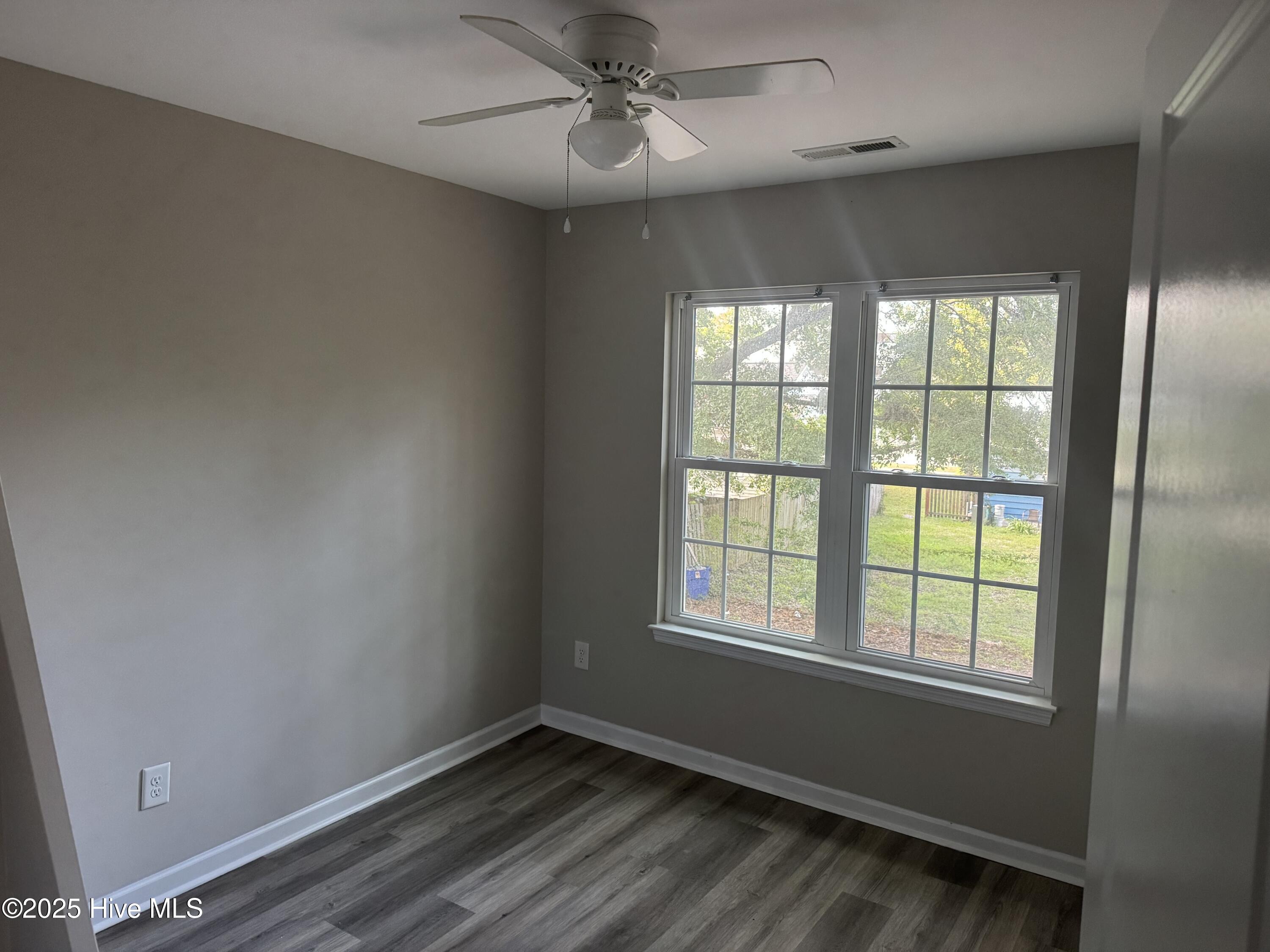 100521552 | Photo 13