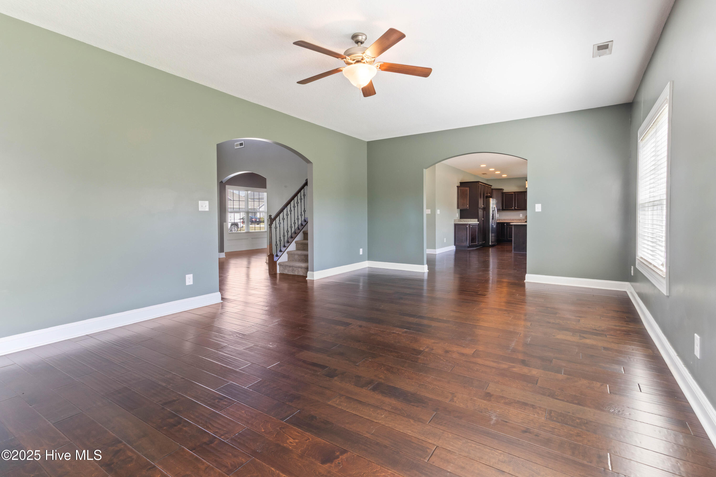 100528523 | Photo 17