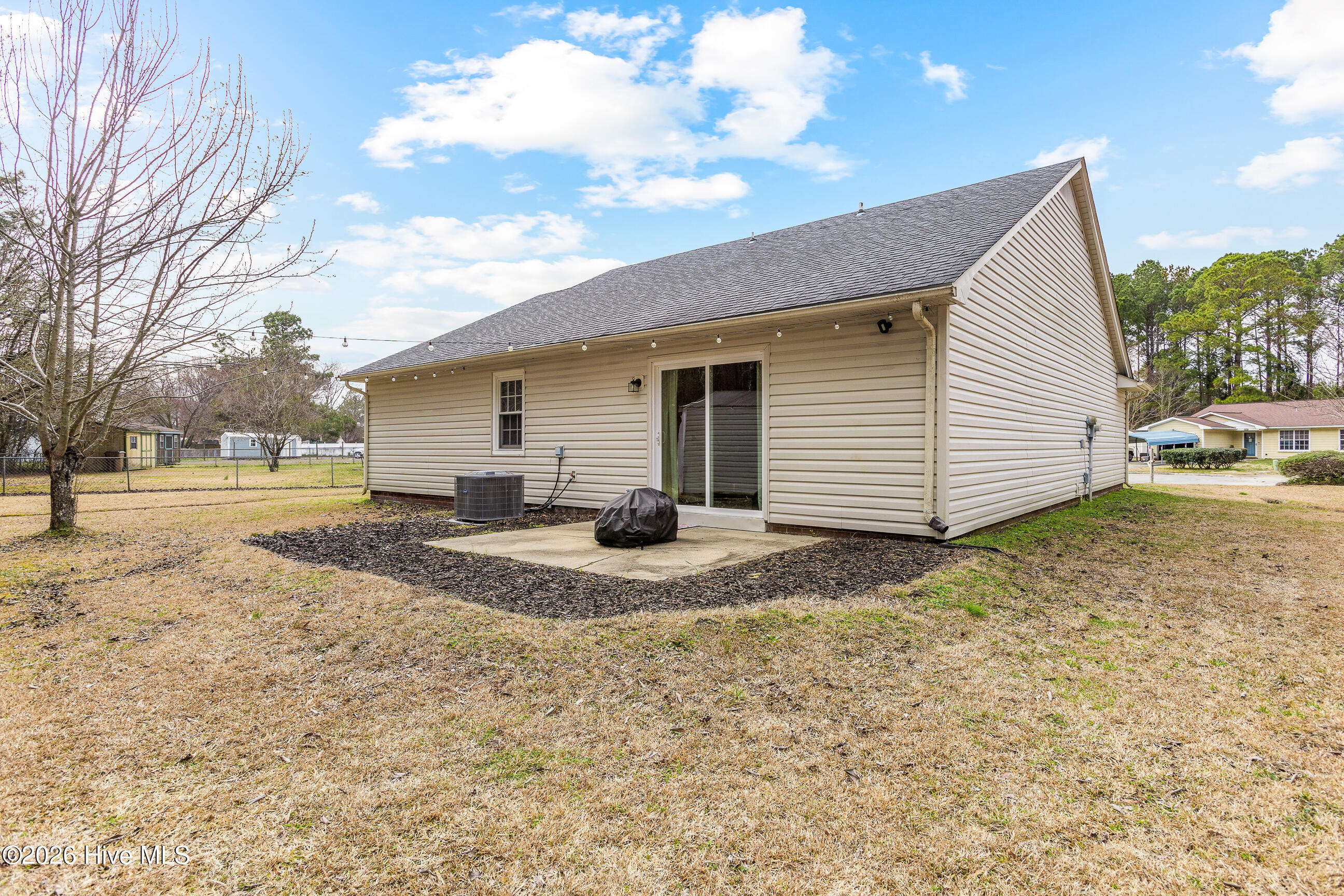 100557987 | Photo 27