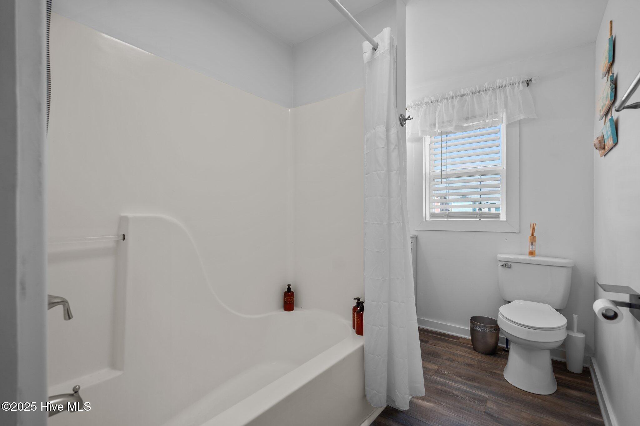 100537194 | Photo 27