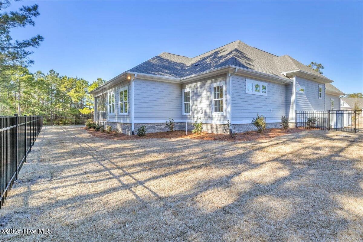 100451885 | Photo 55