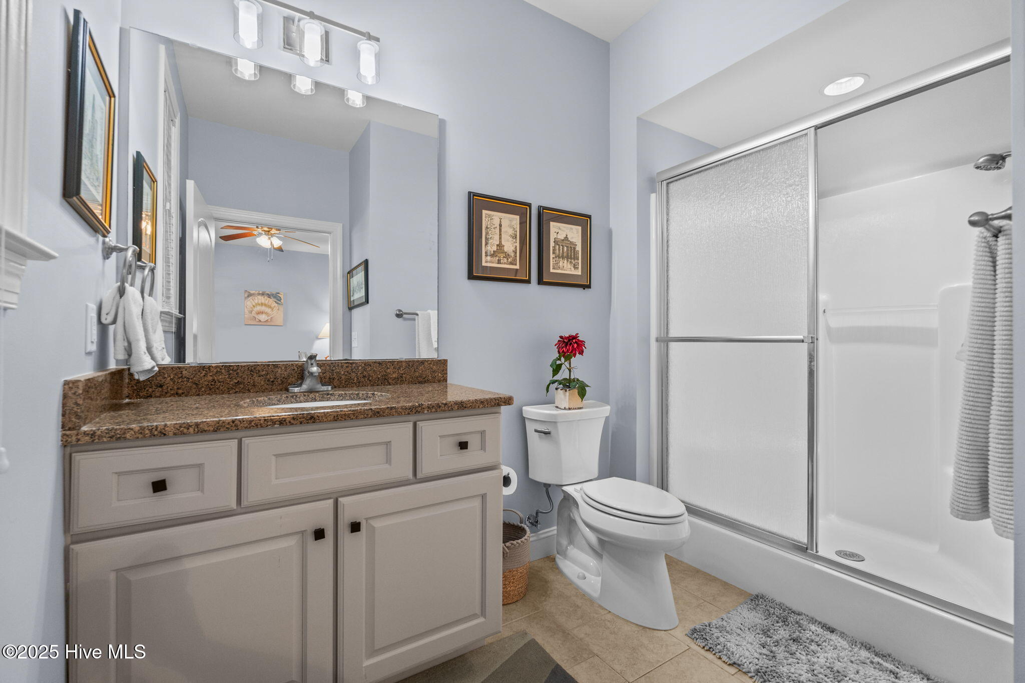 100551443 | Photo 38