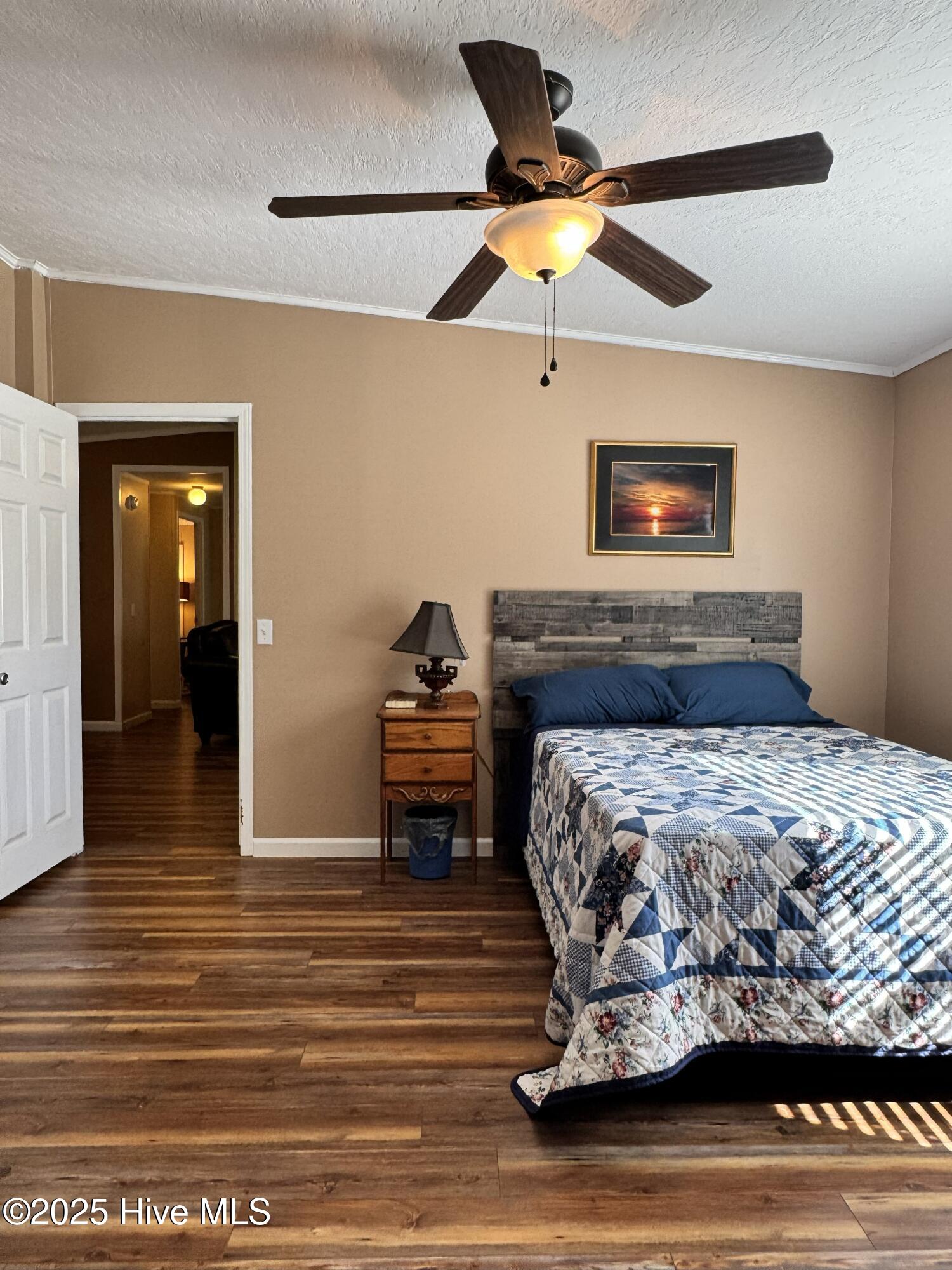 100538236 | Photo 24