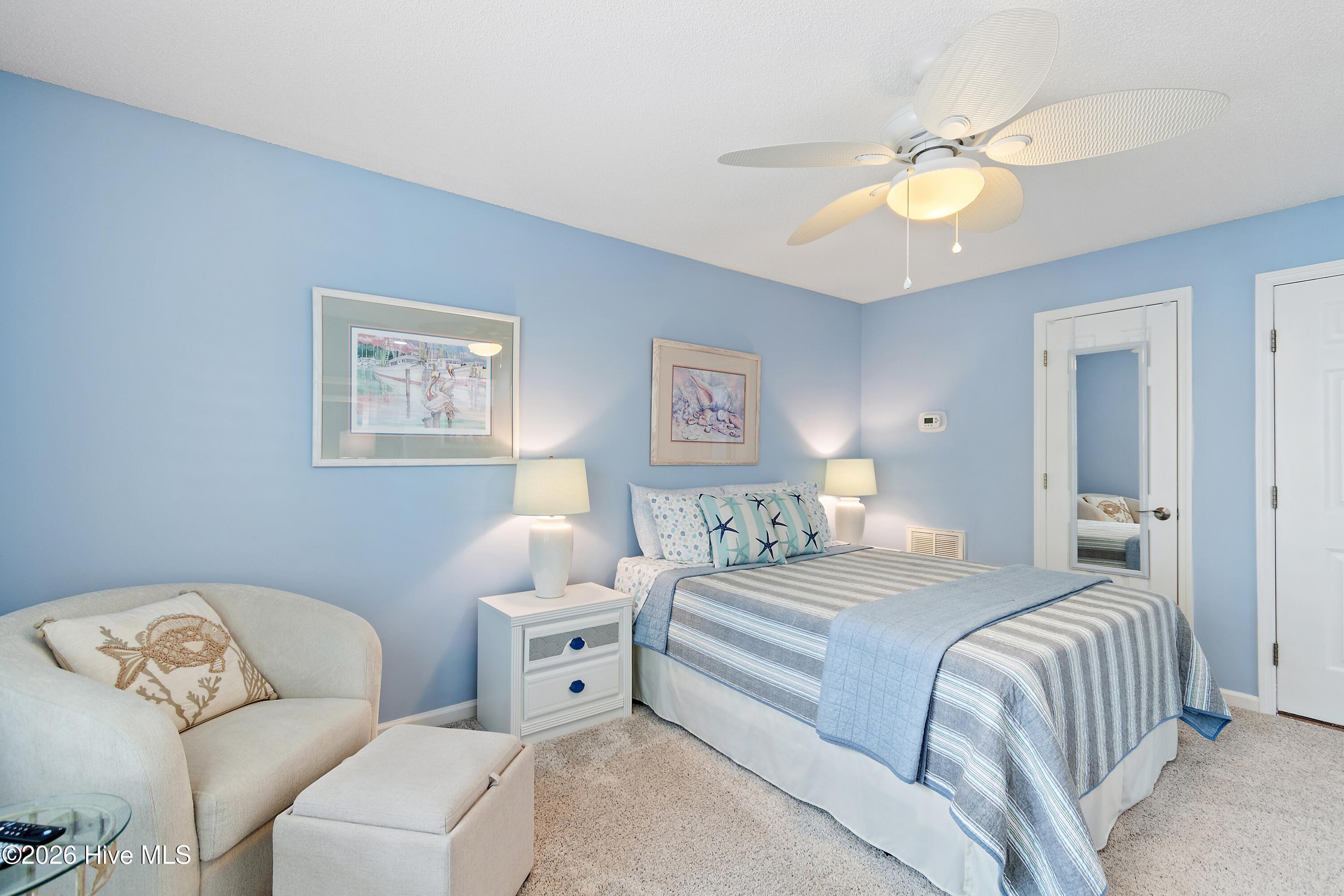 100558329 | Photo 26