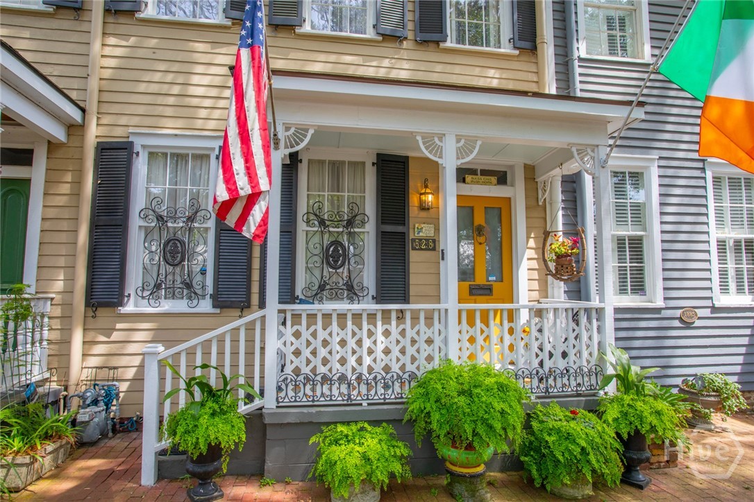 2nd image of 528 E Jones St, Savannah, GA 31401 | MLS# SA350999