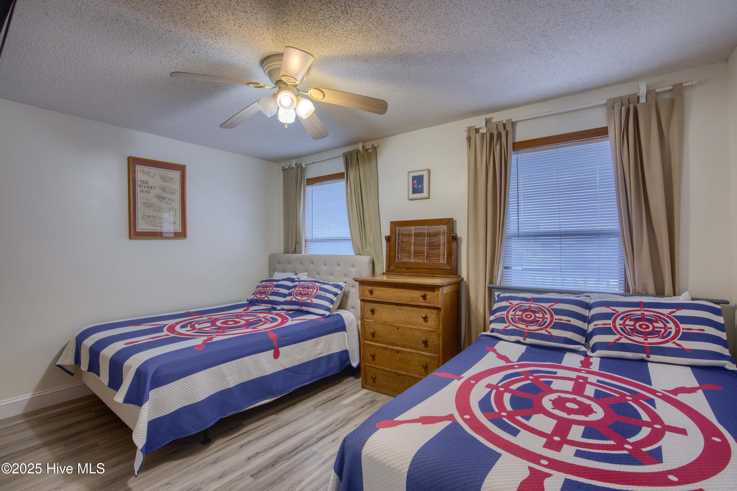 100524727 | Photo 17