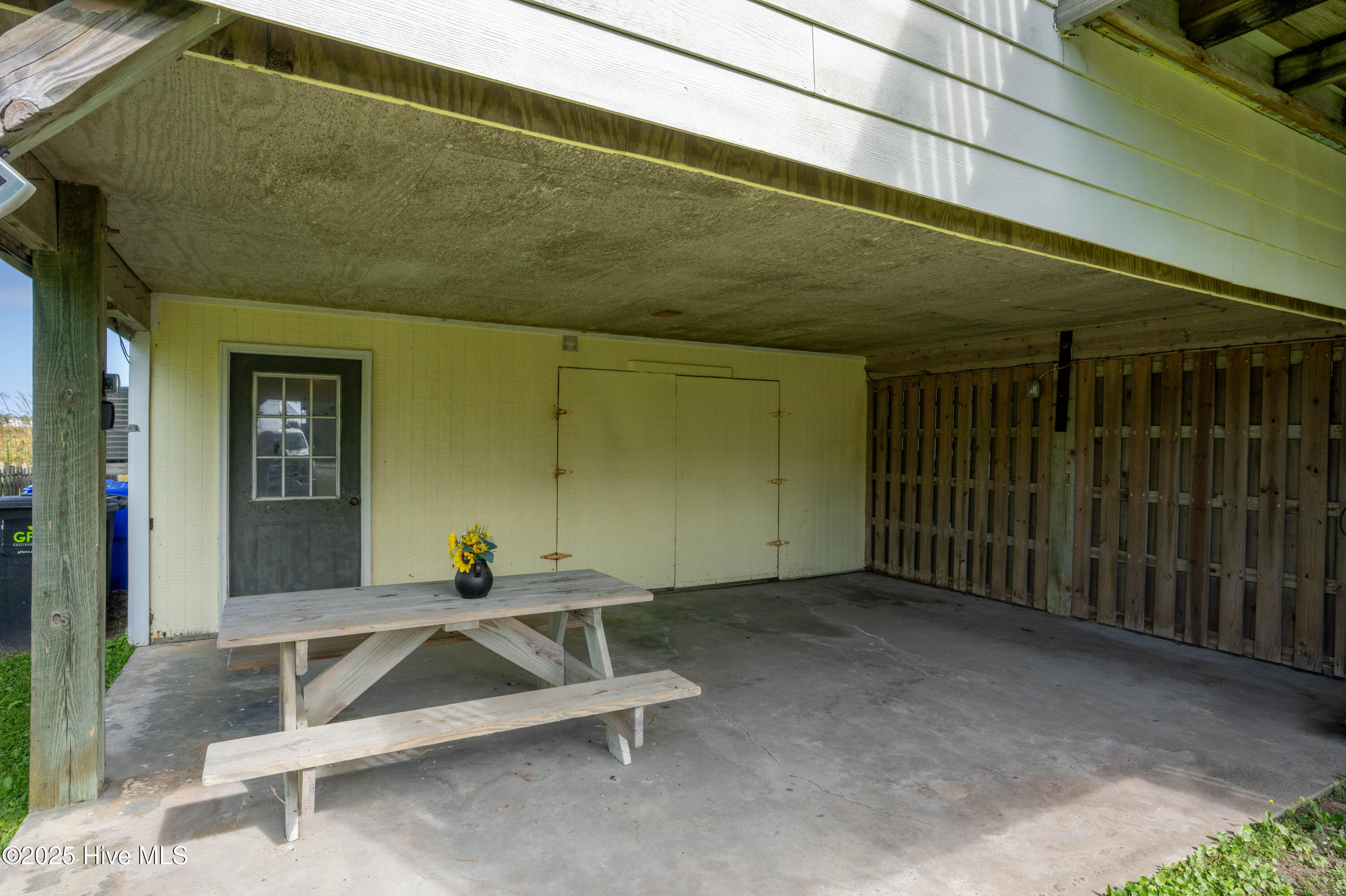 100534392 | Photo 32