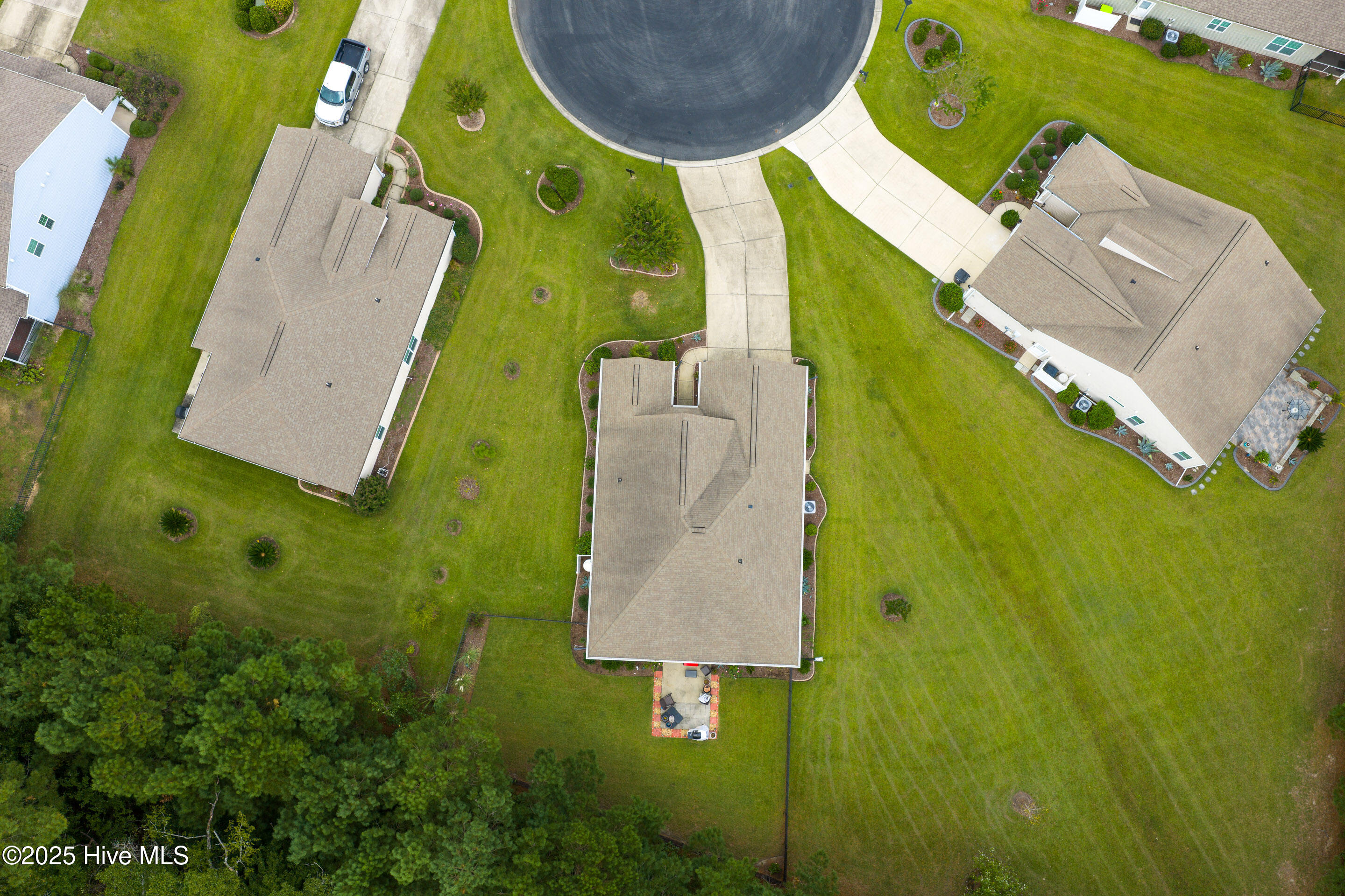 100533720 | Photo 34