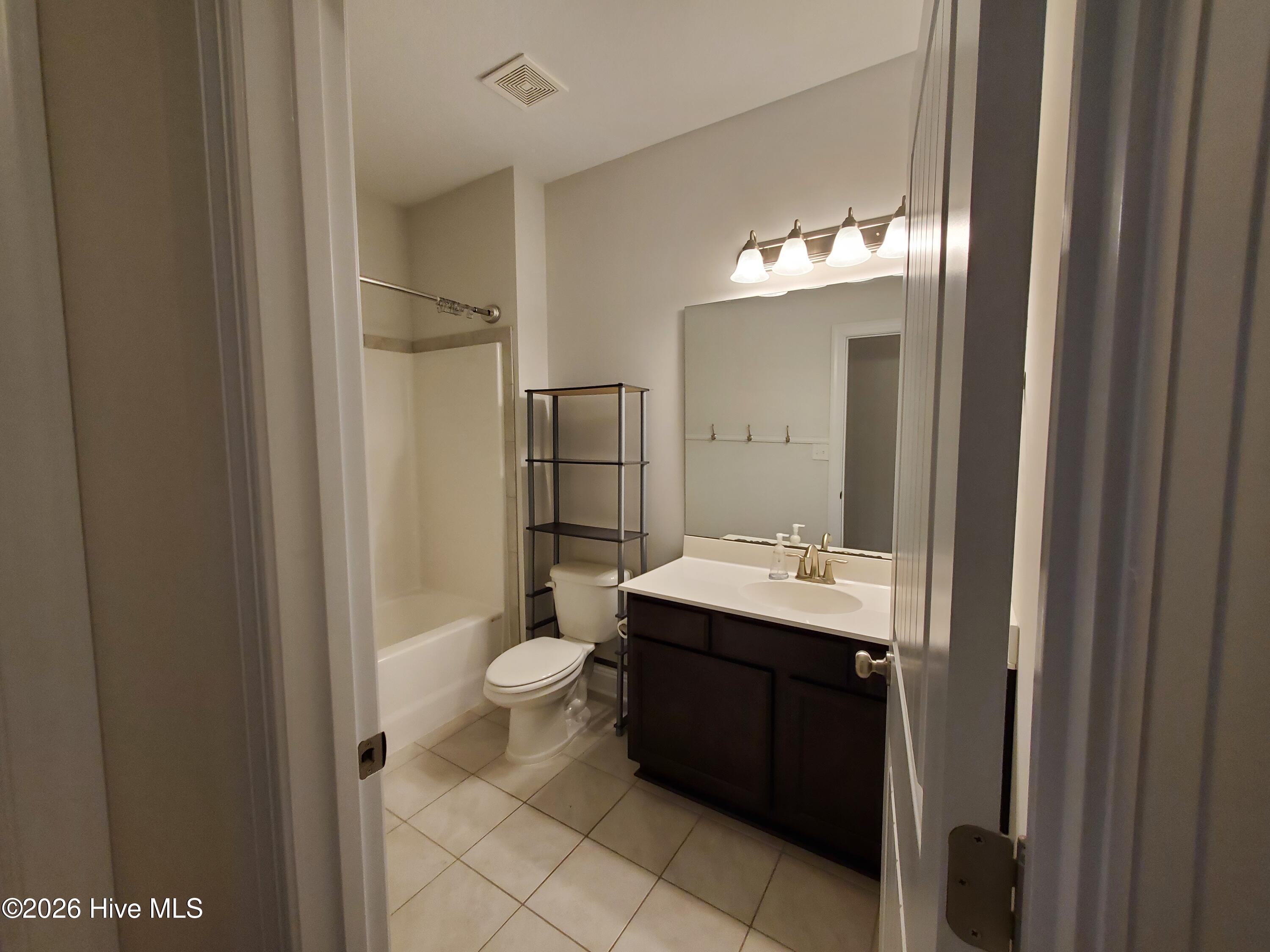 100554892 | Photo 16