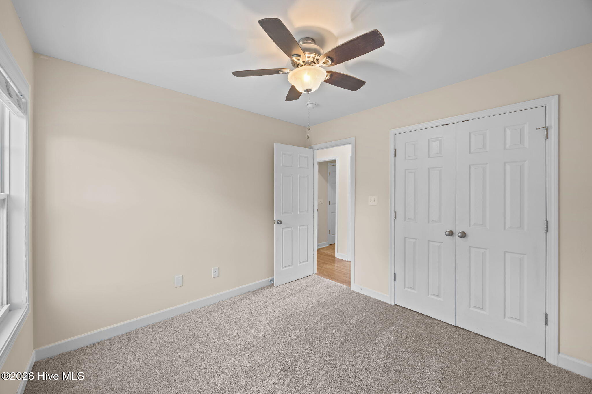 100557440 | Photo 22