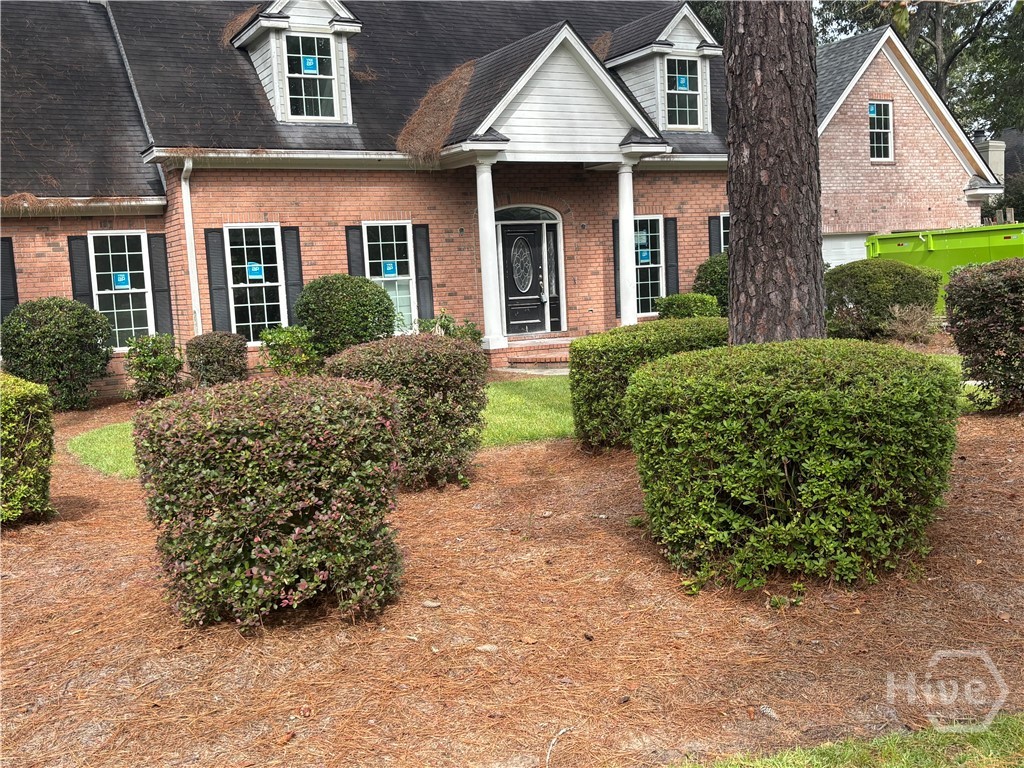 Photo 1 of Single family home for sale at 5 Hickory Grv Way, Savannah, GA 31405 | MLS# SA358825 | Listing updated on 2026-10-08