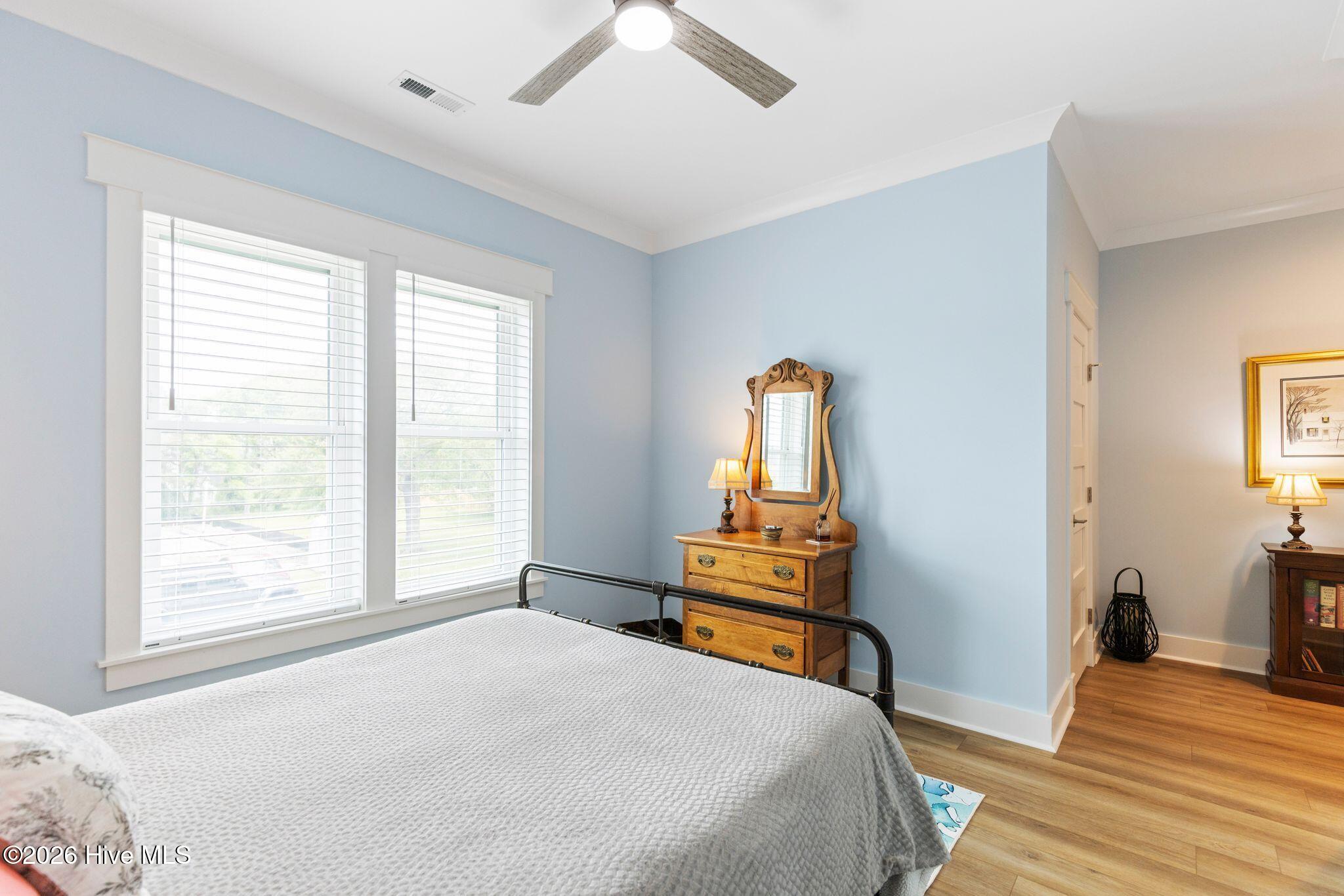 100570540 | Photo 27