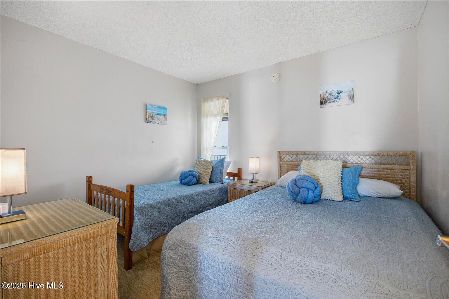 100561249 | Photo 17