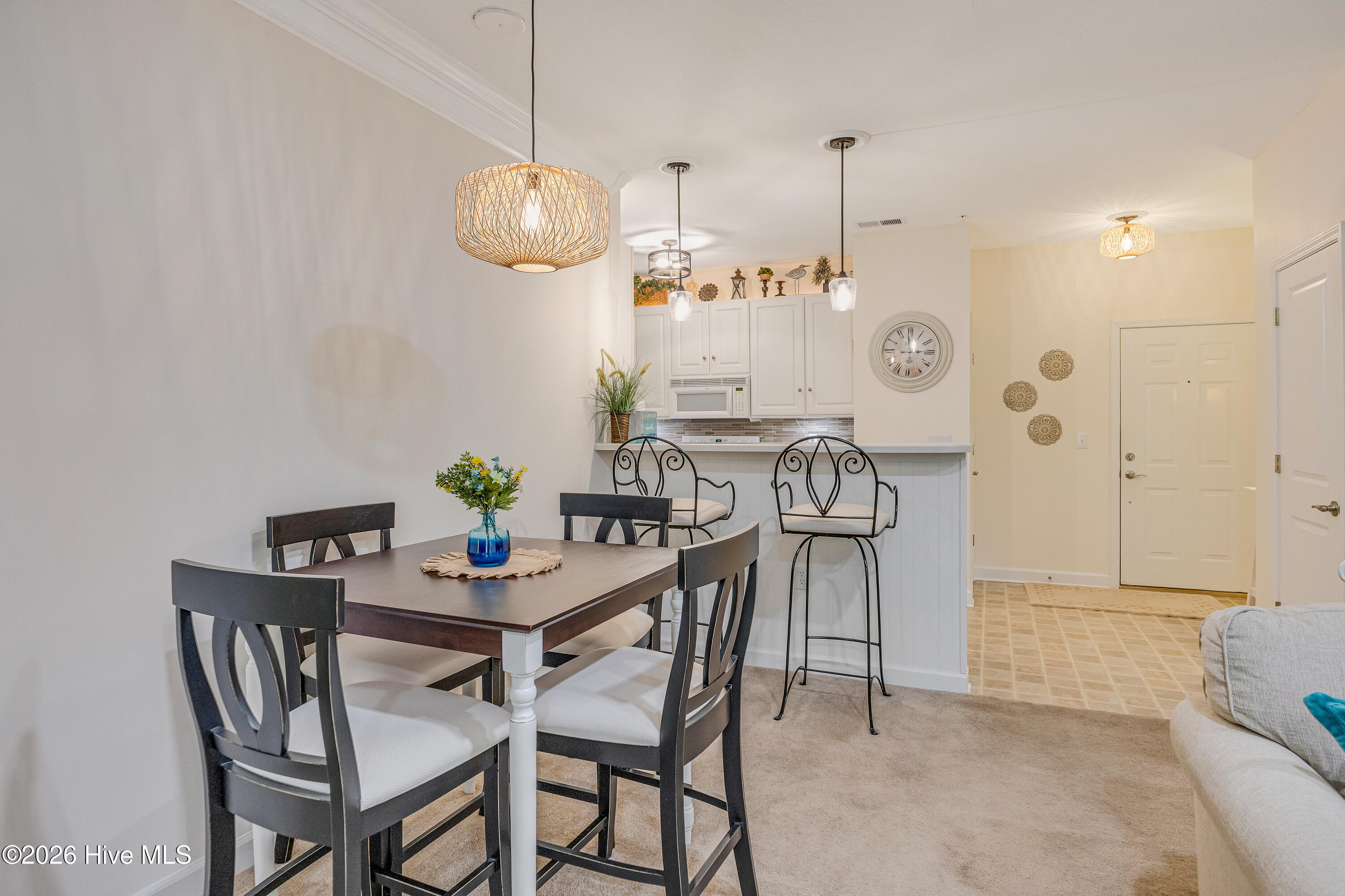 100555725 | Photo 11