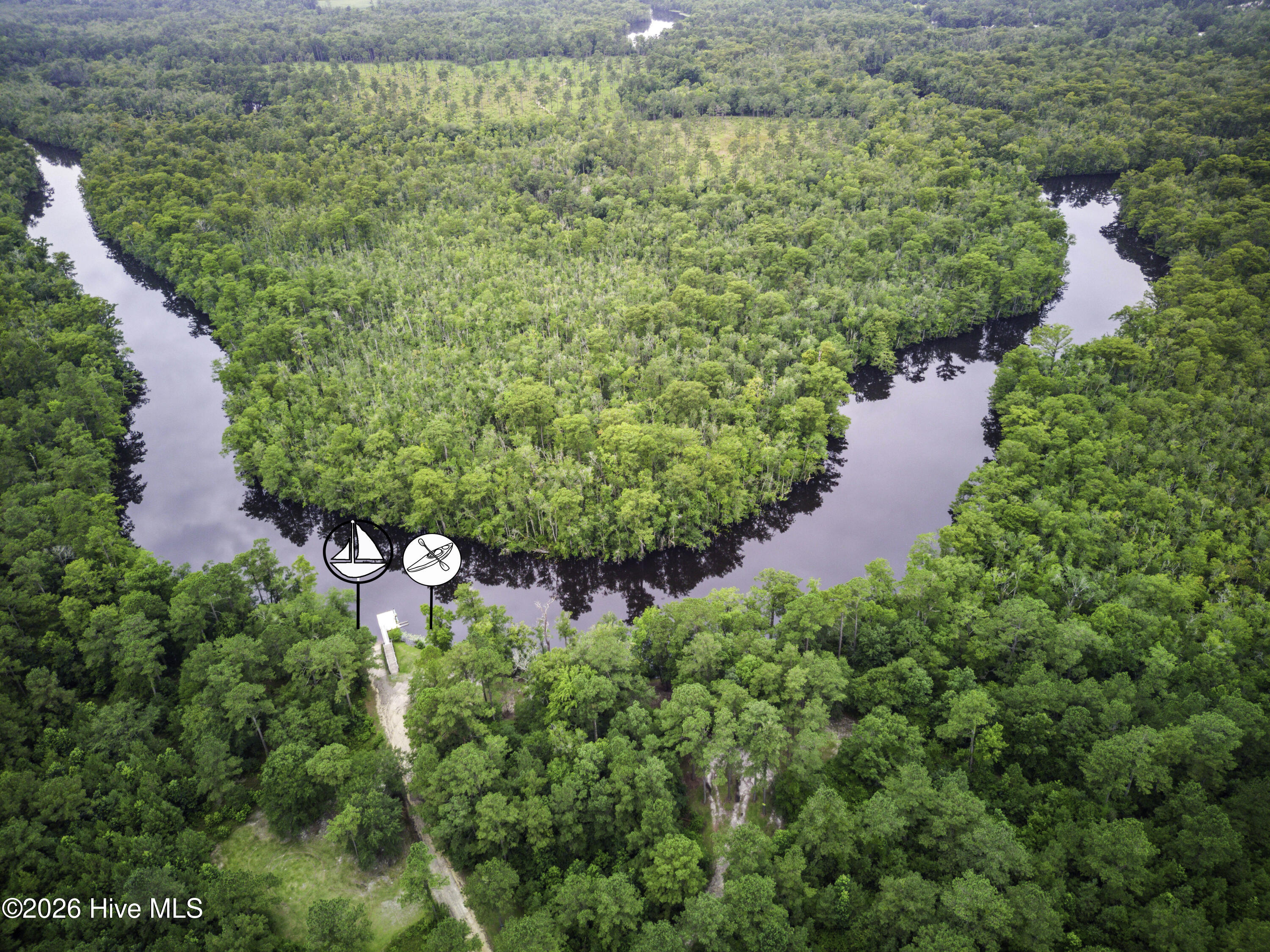 100564310 | Photo 82