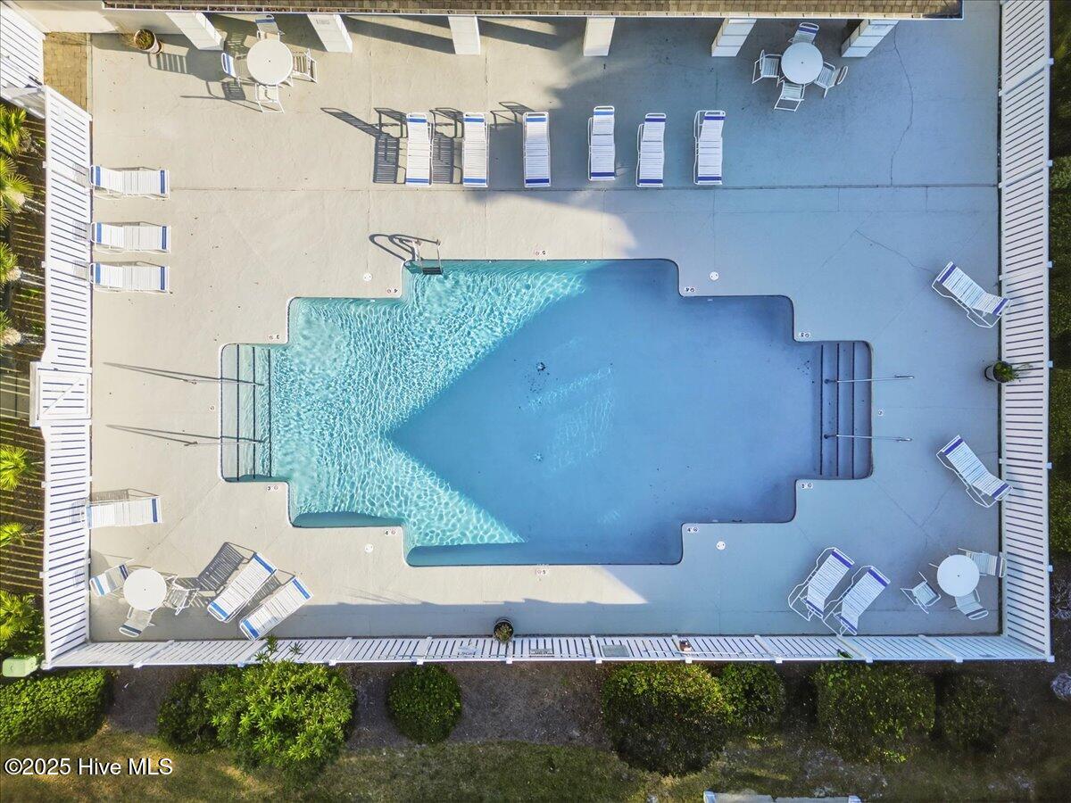 100542994 | Photo 32