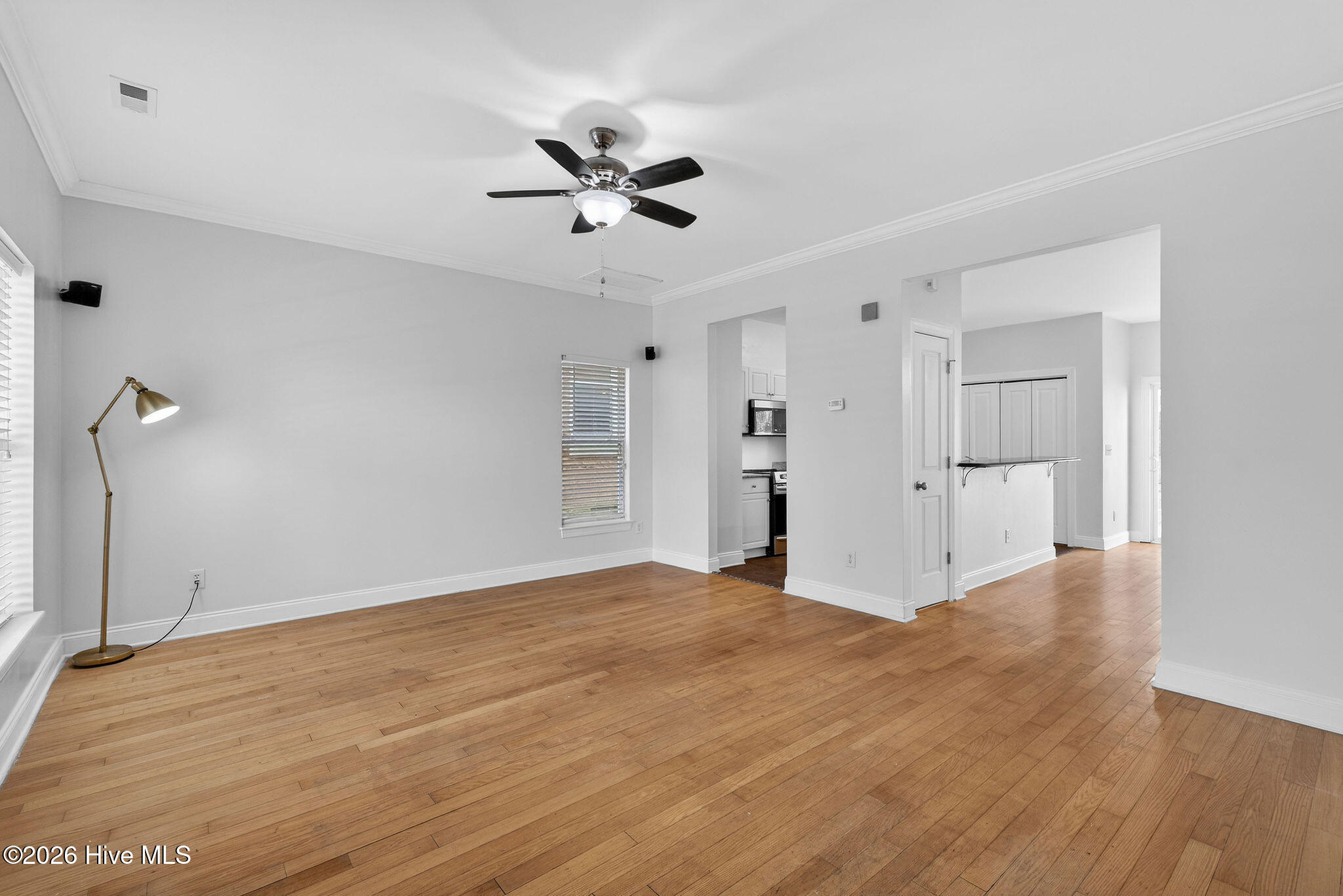 100550770 | Photo 10