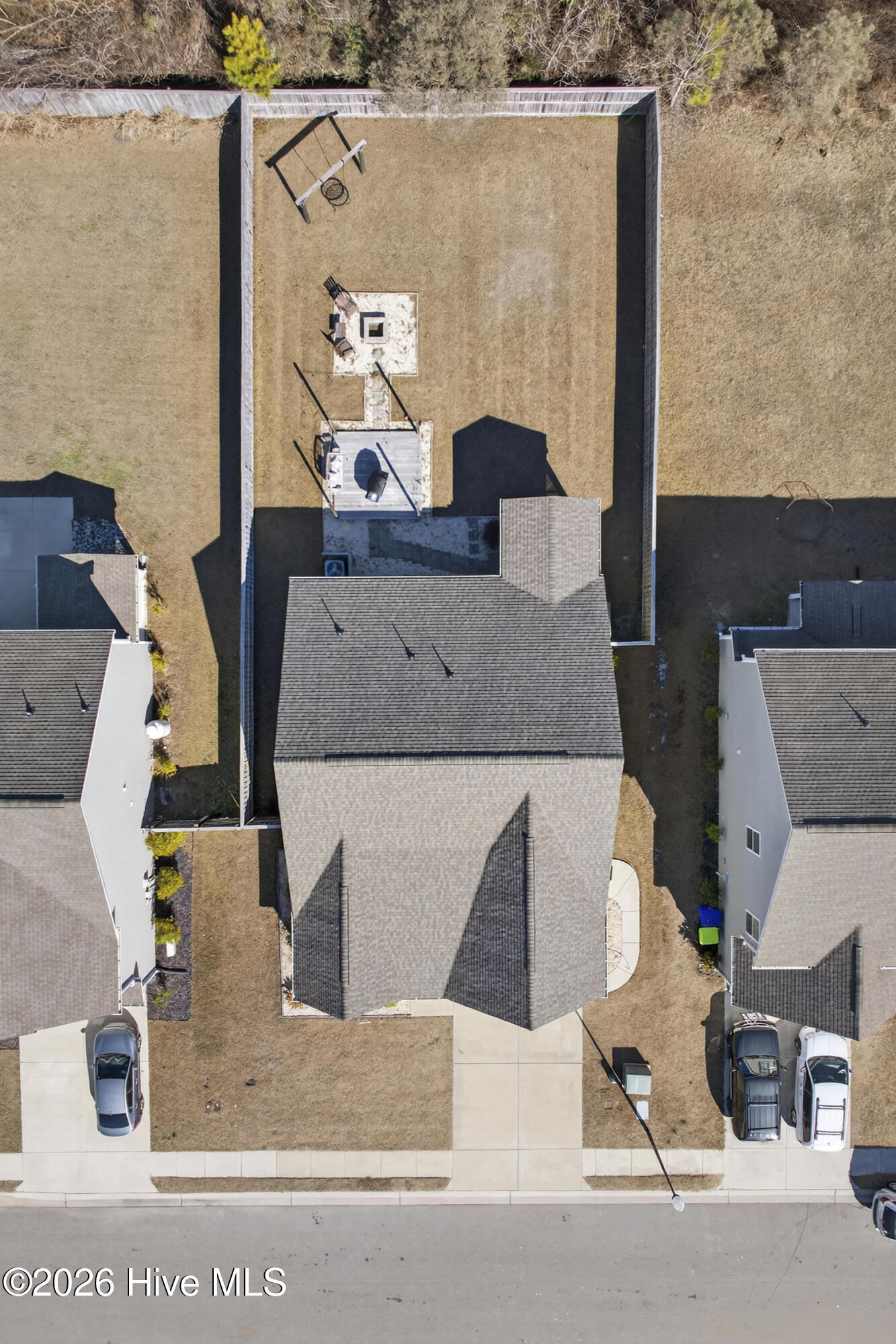 100553083 | Photo 38