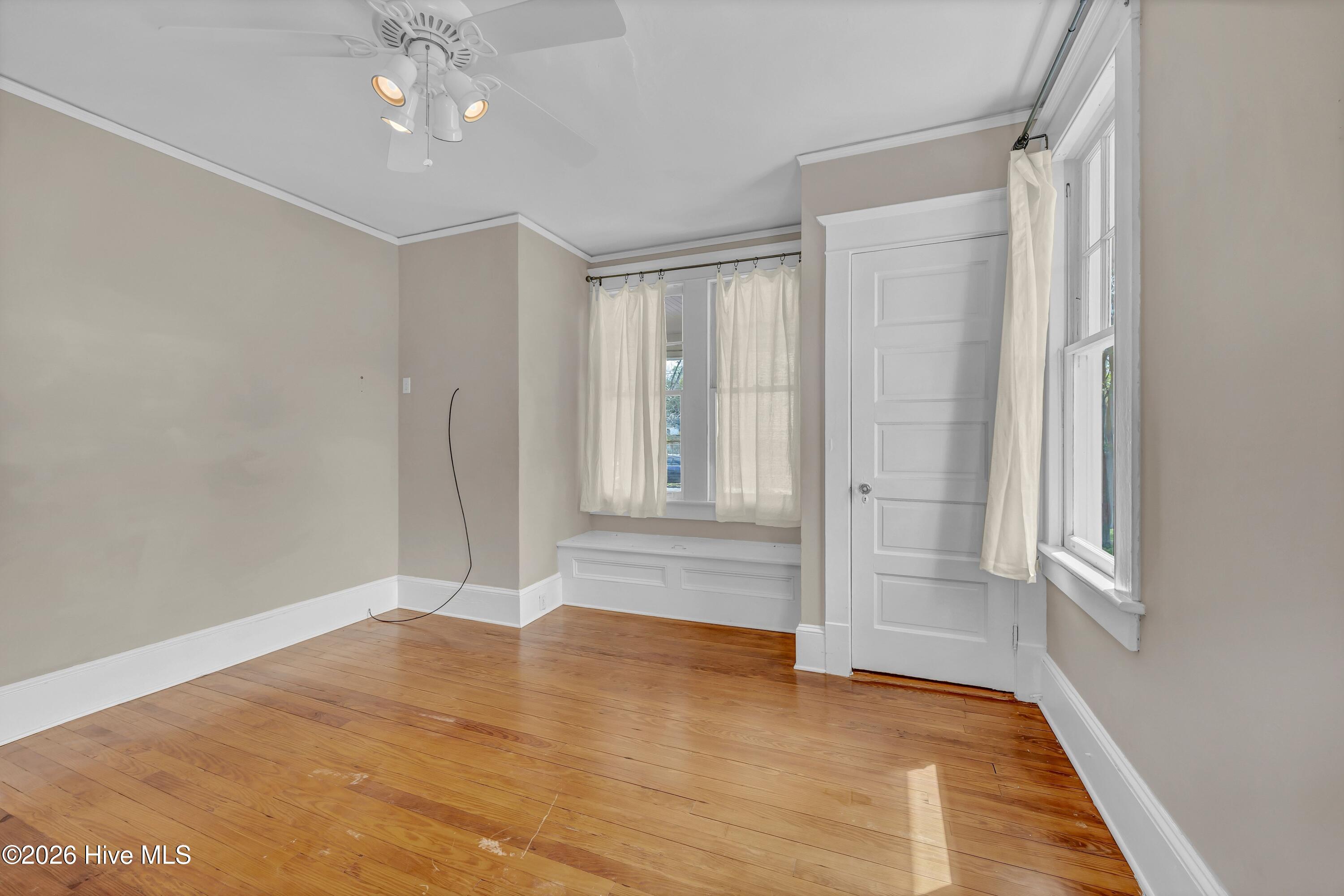 100565341 | Photo 14