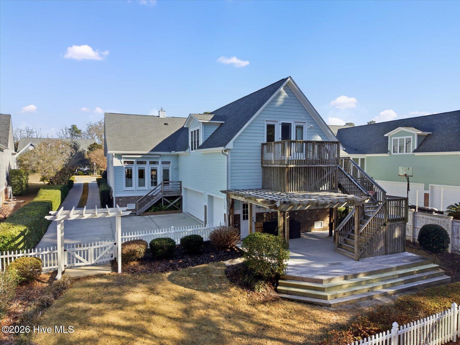 100547211 | Photo 21