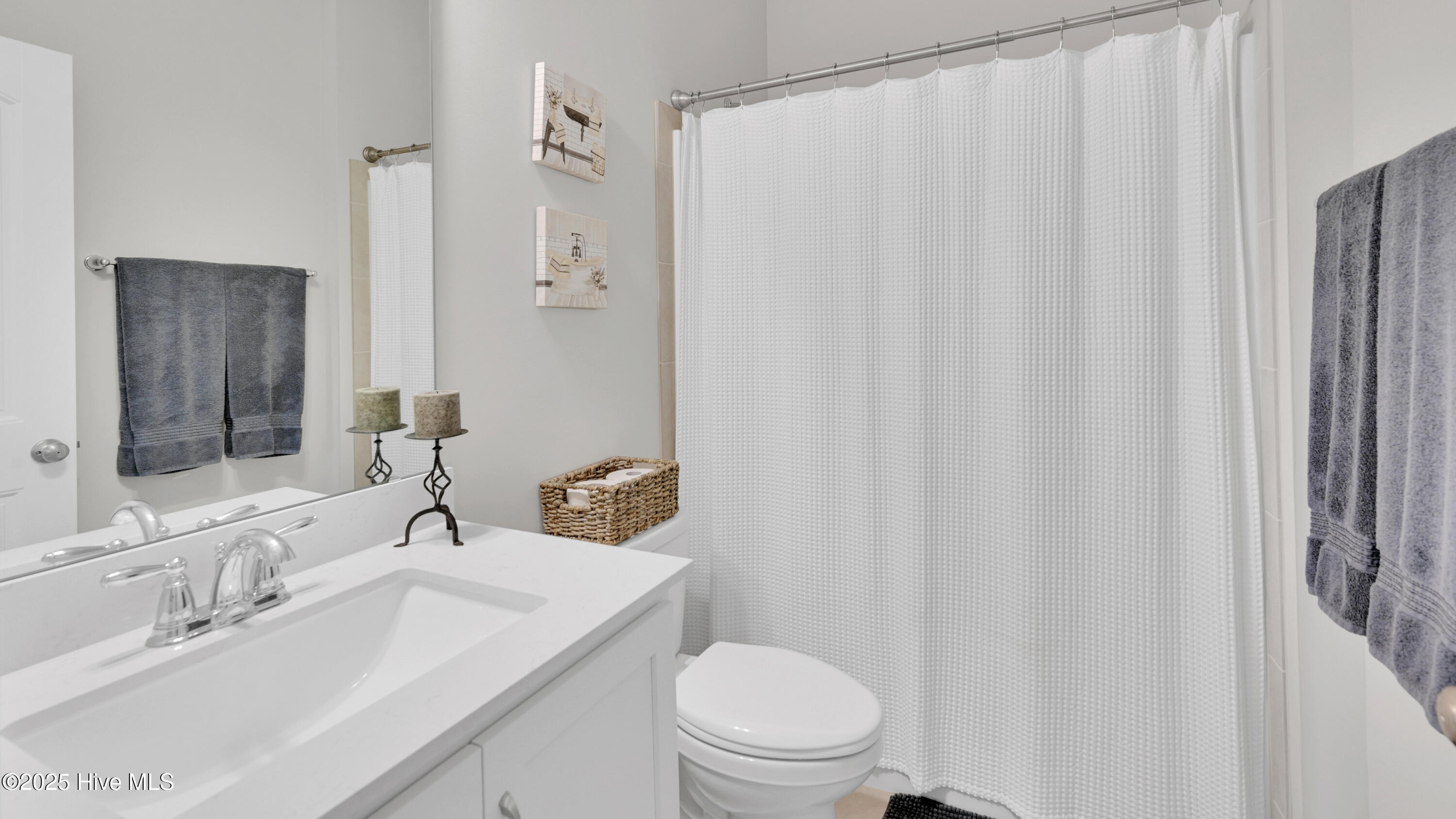 100542865 | Photo 11