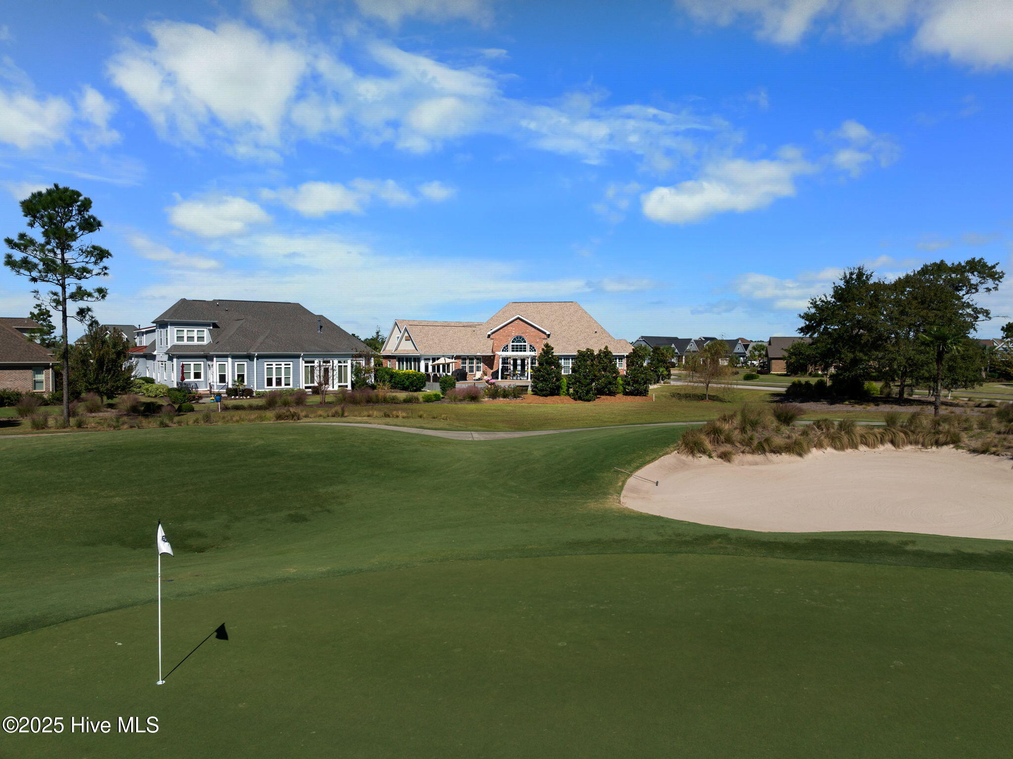 100544684 | Photo 84