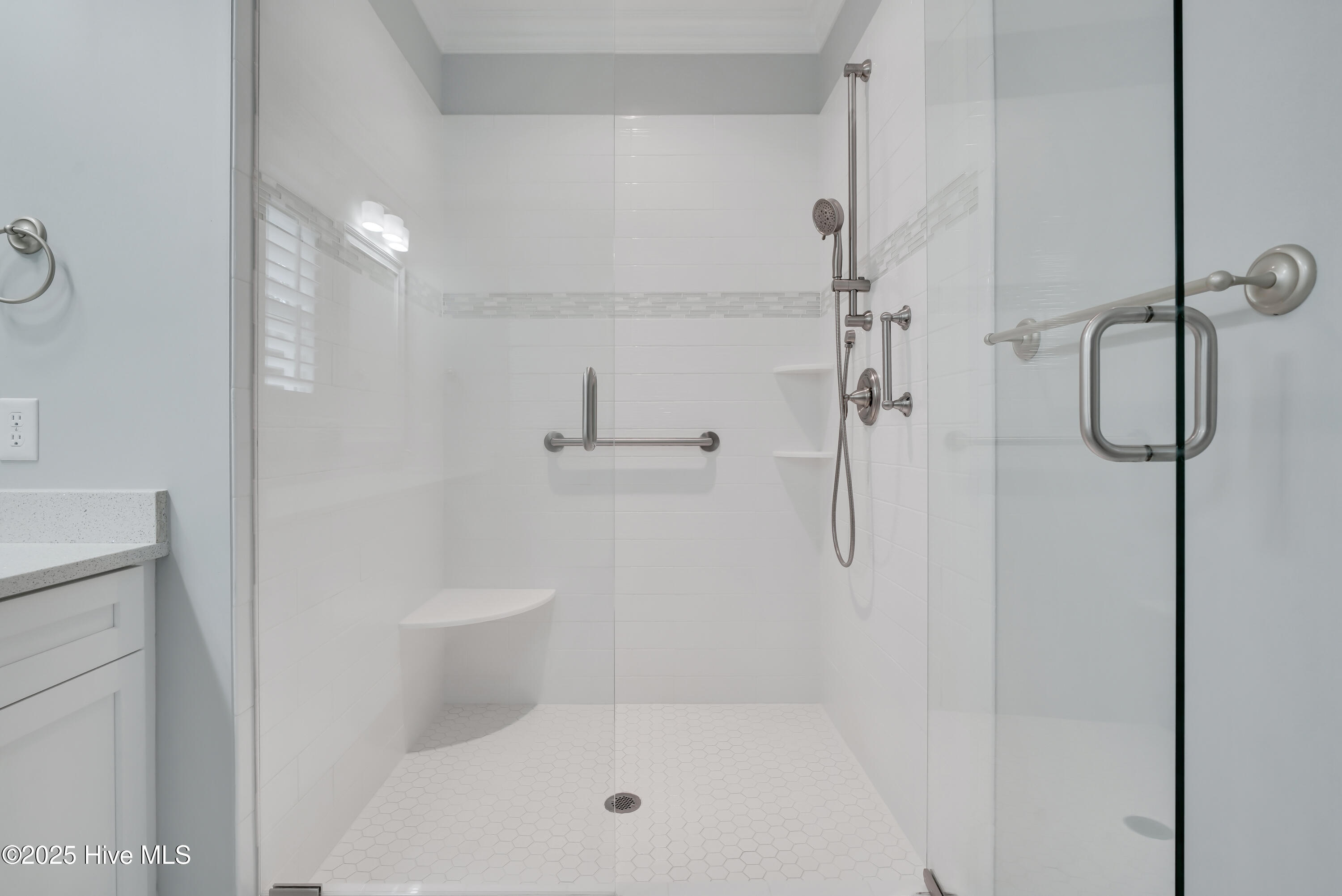 100524954 | Photo 25