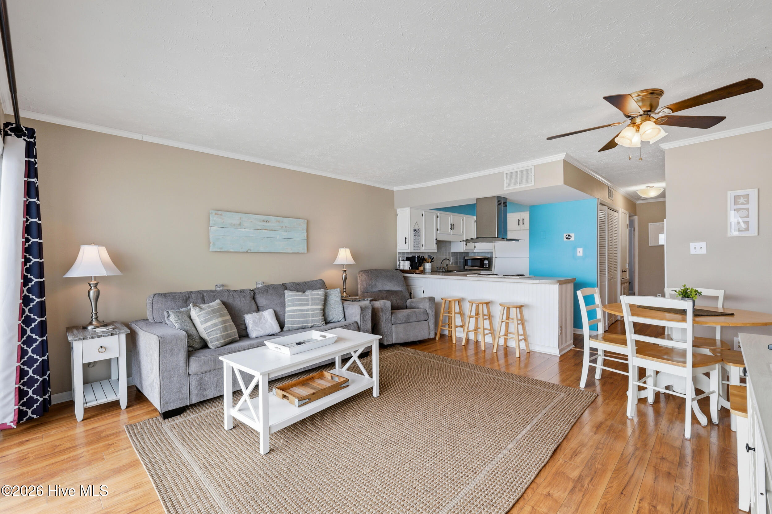 100557486 | Photo 10