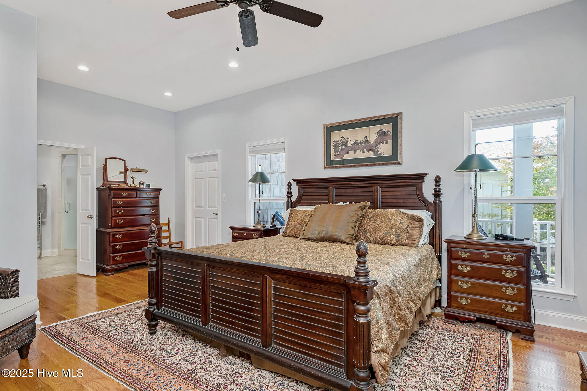 100534572 | Photo 26