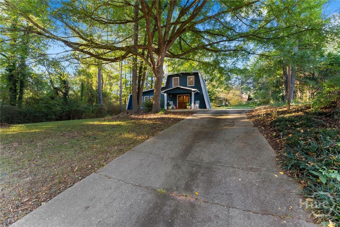 100 Hidden Hills Lane