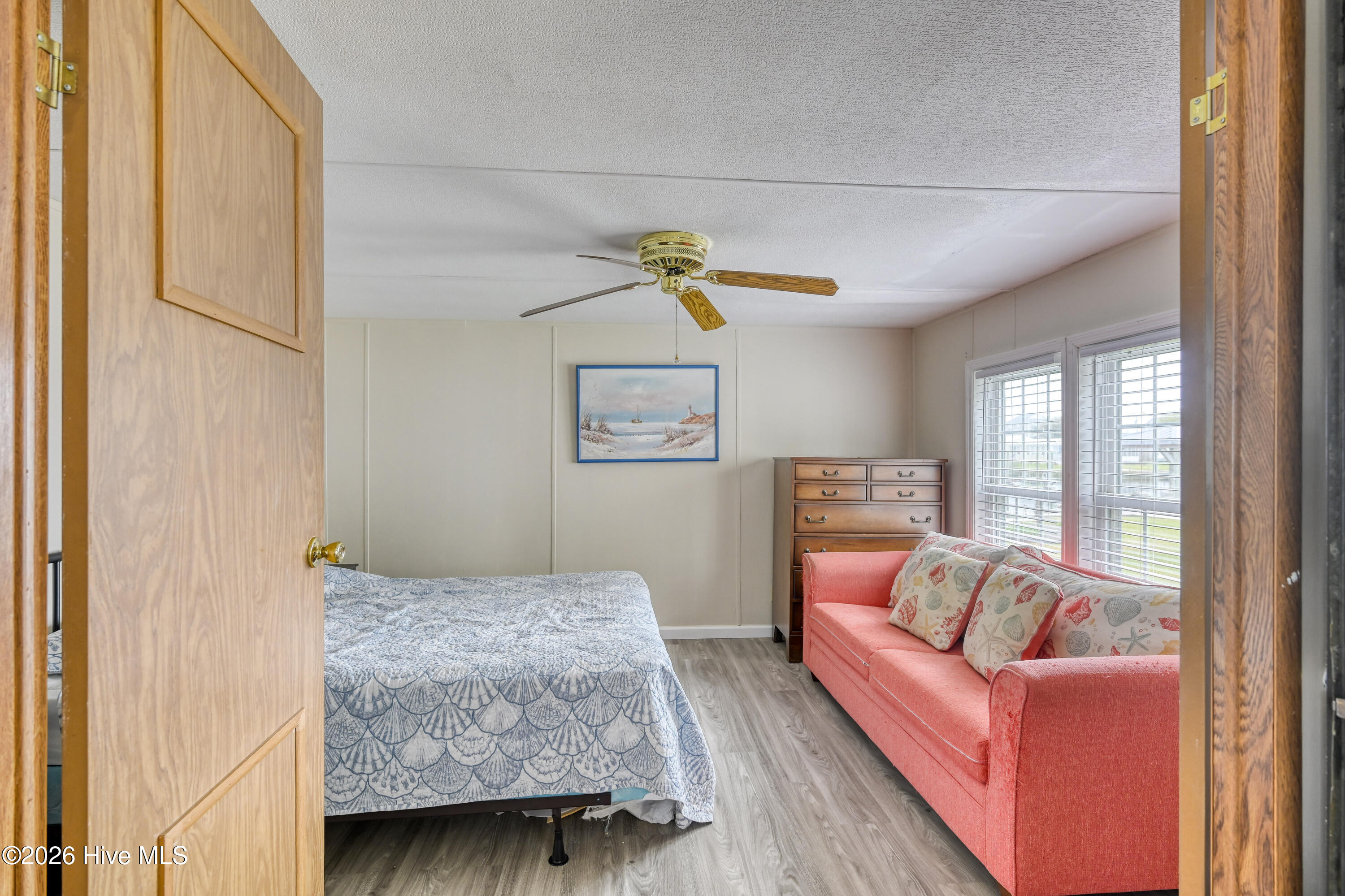 100562691 | Photo 20