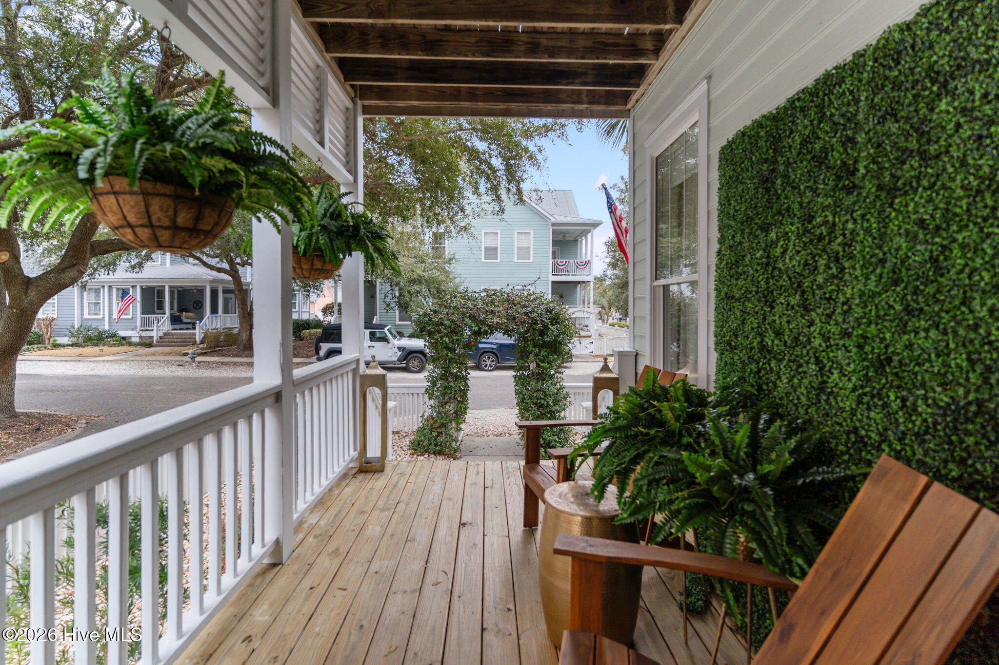 100557264 | Photo 36