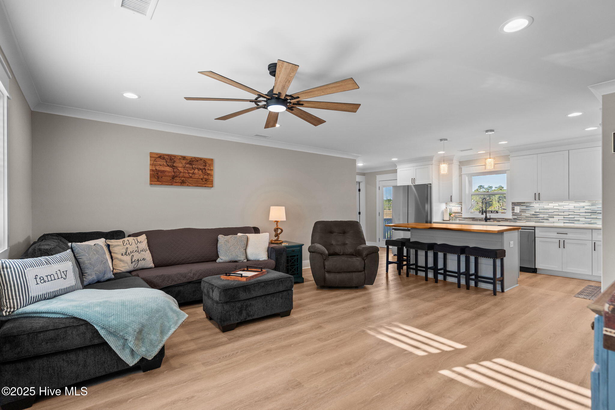 100538027 | Photo 14