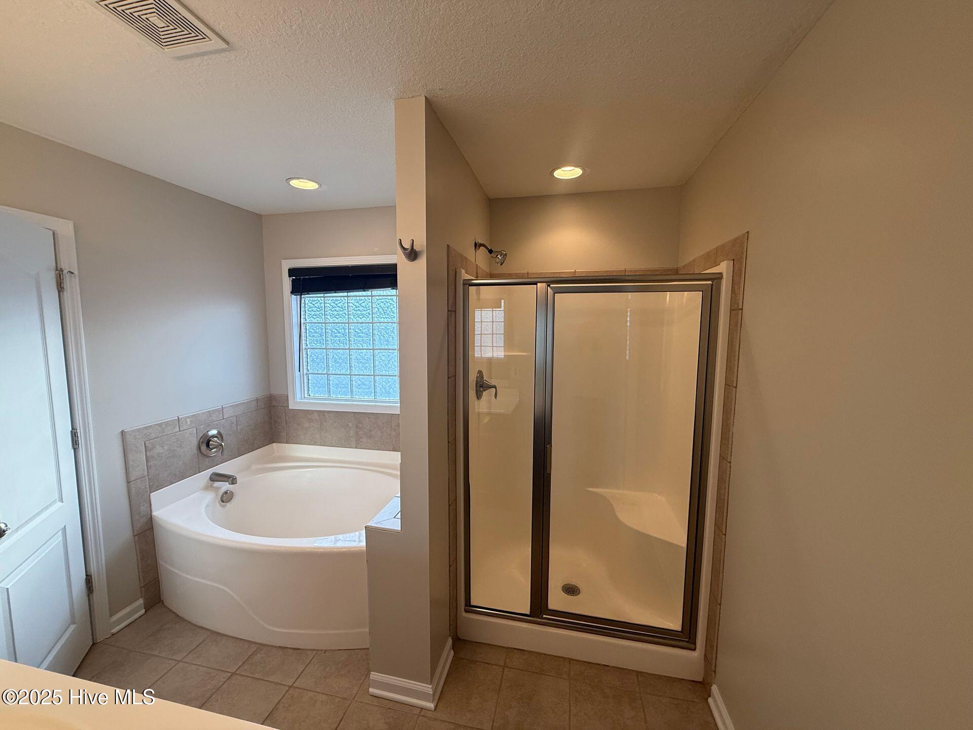 100544047 | Photo 12