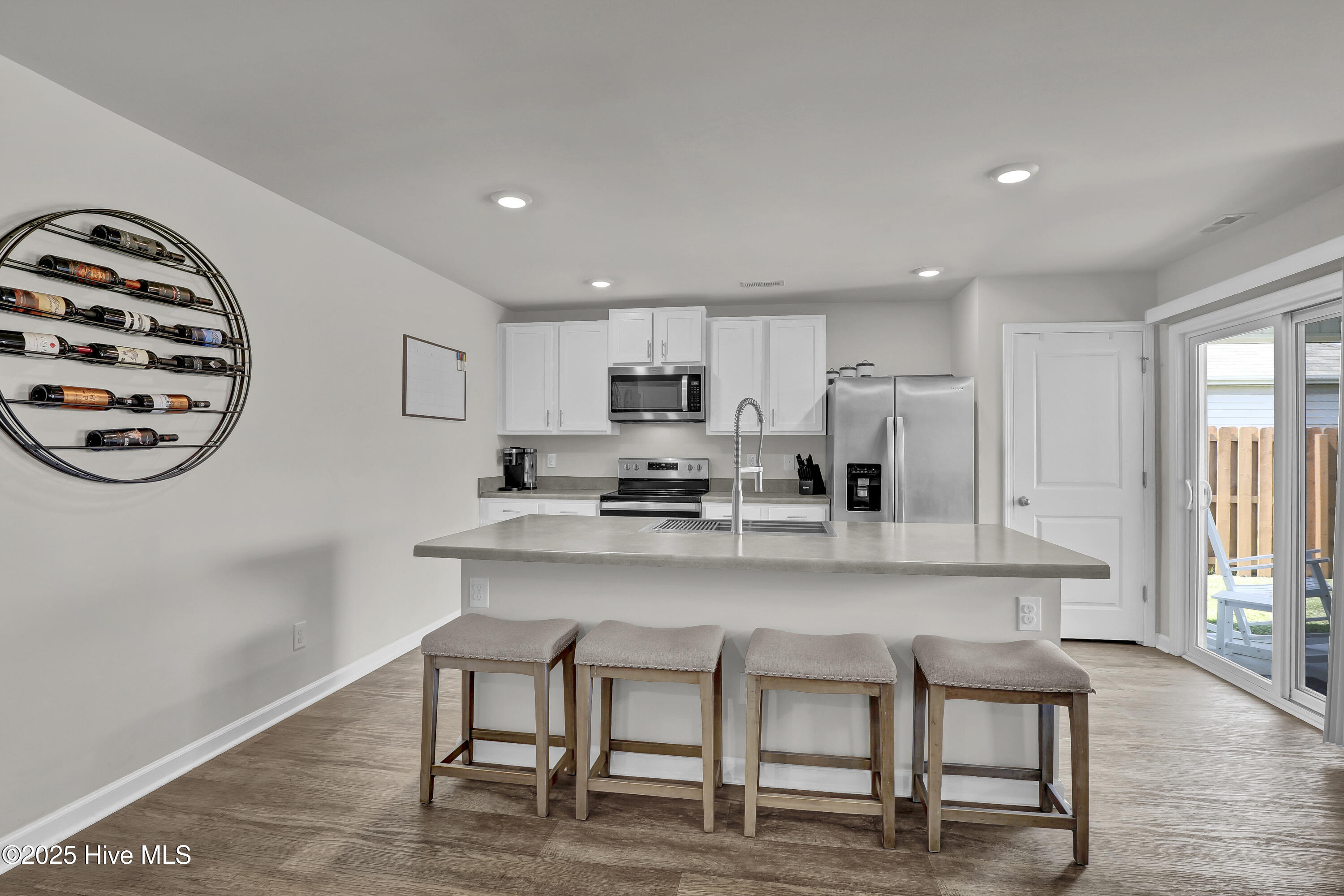 519 Birdsong Drive, Holly Ridge, NC 28445 – photo 7: Kitchen