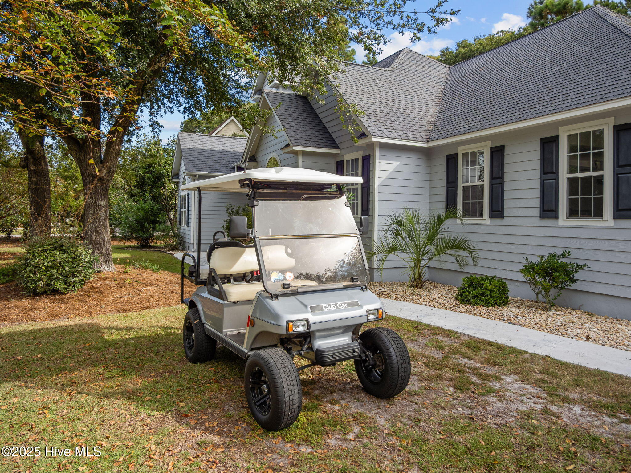 100519195 | Photo 34