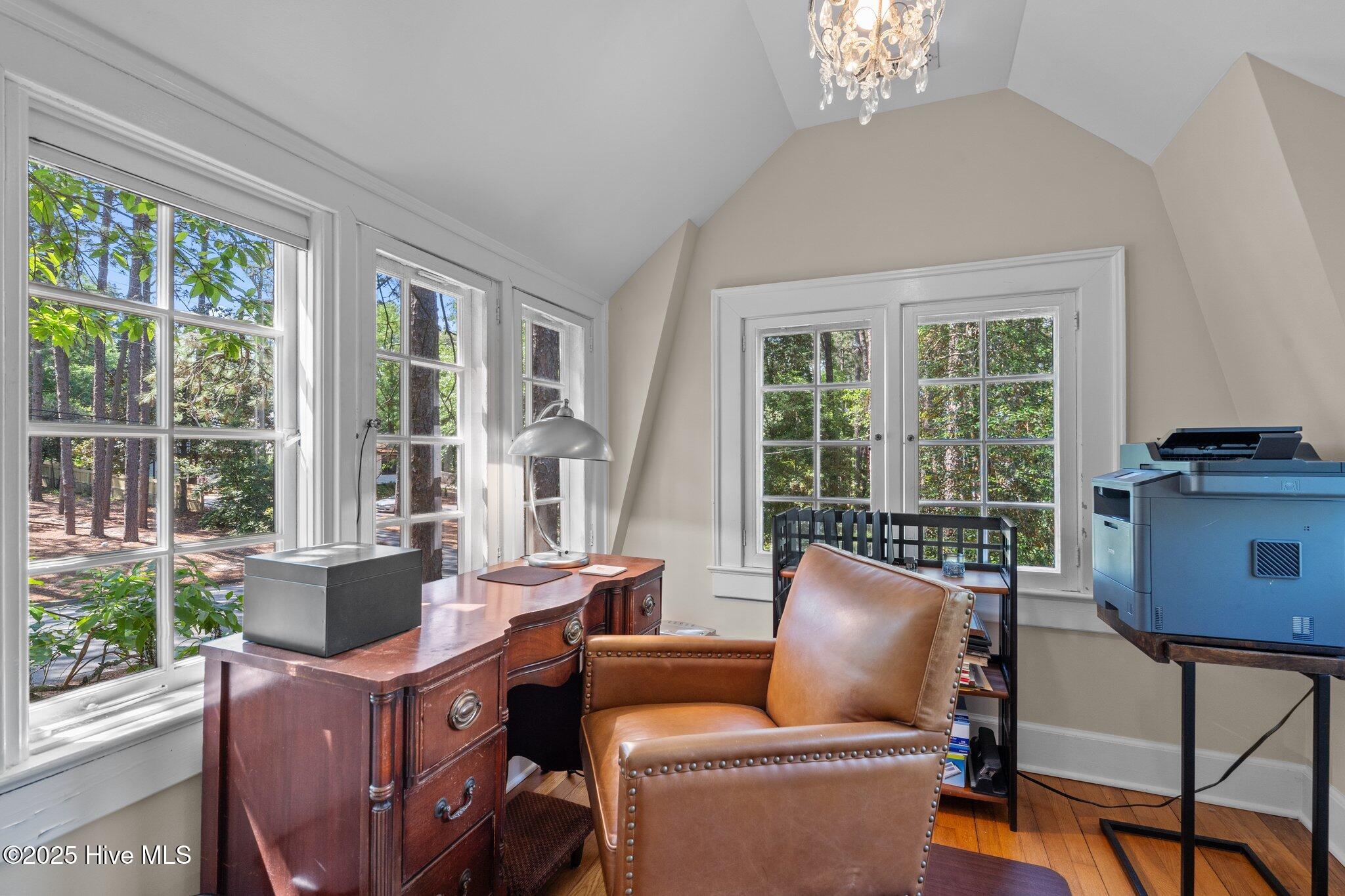 Office off of upstairs bedroom