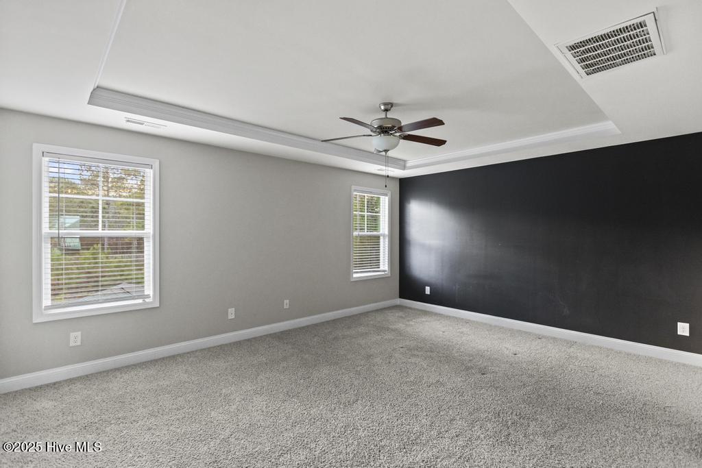 100553771 | Photo 21