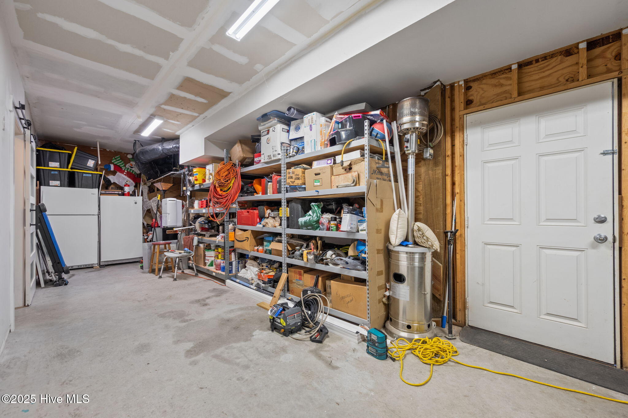 100539453 | Photo 46