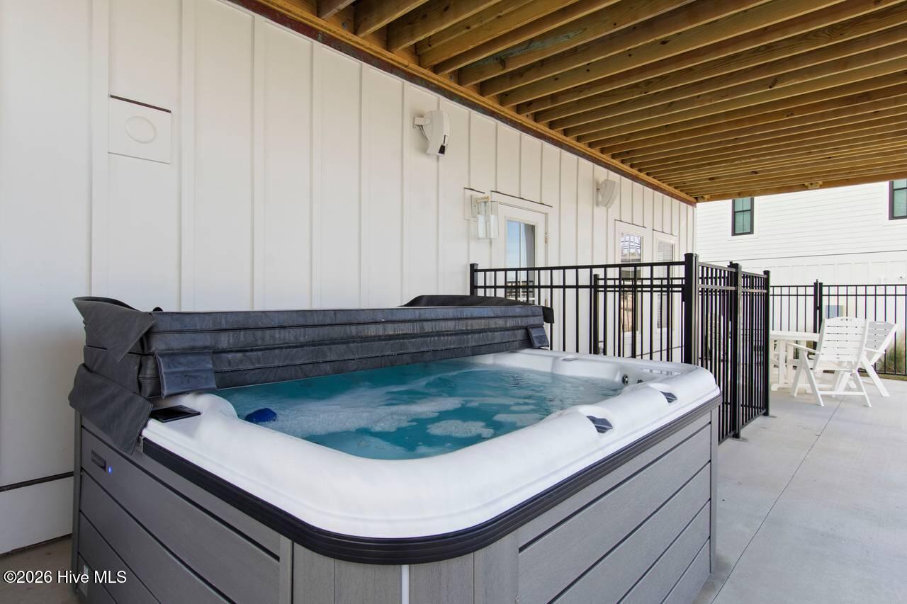 109 Ocean Bluff Drive,Indian Beach
