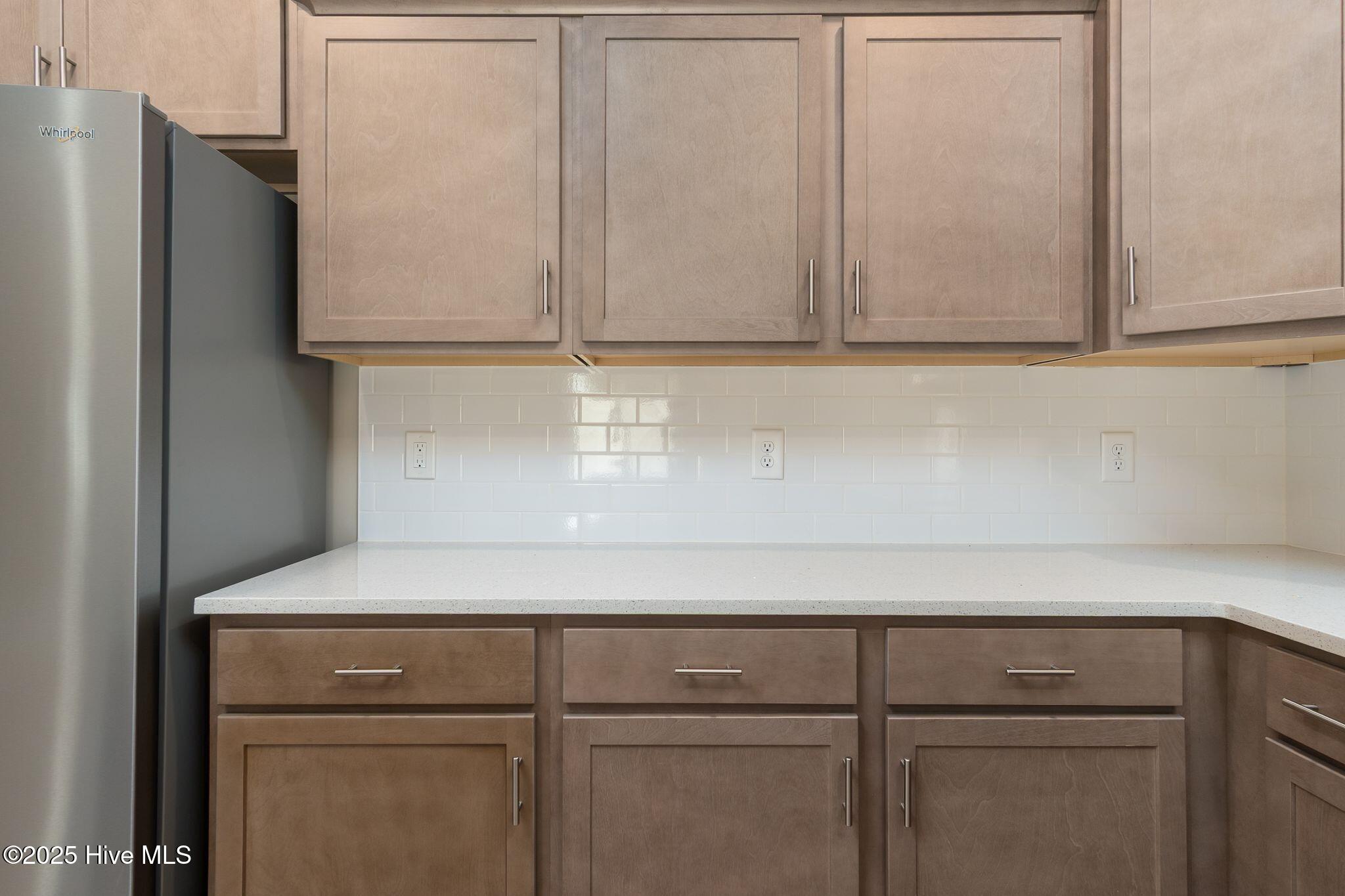 100531651 | Photo 10